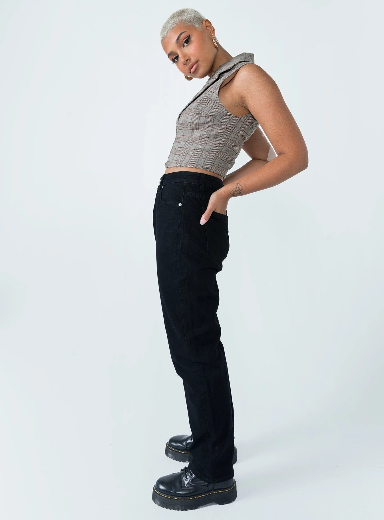 Adaptive Stretch Fabric Deluxe Low Waist Jeans Black