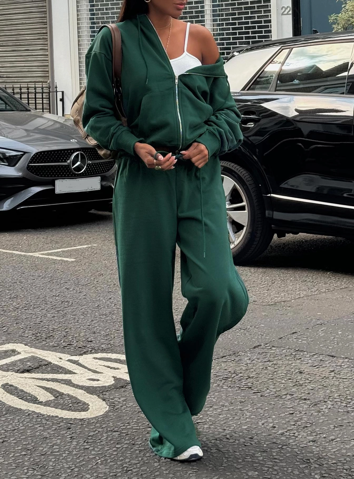 Light Coverage All Day Straight Leg Sweatpants Green