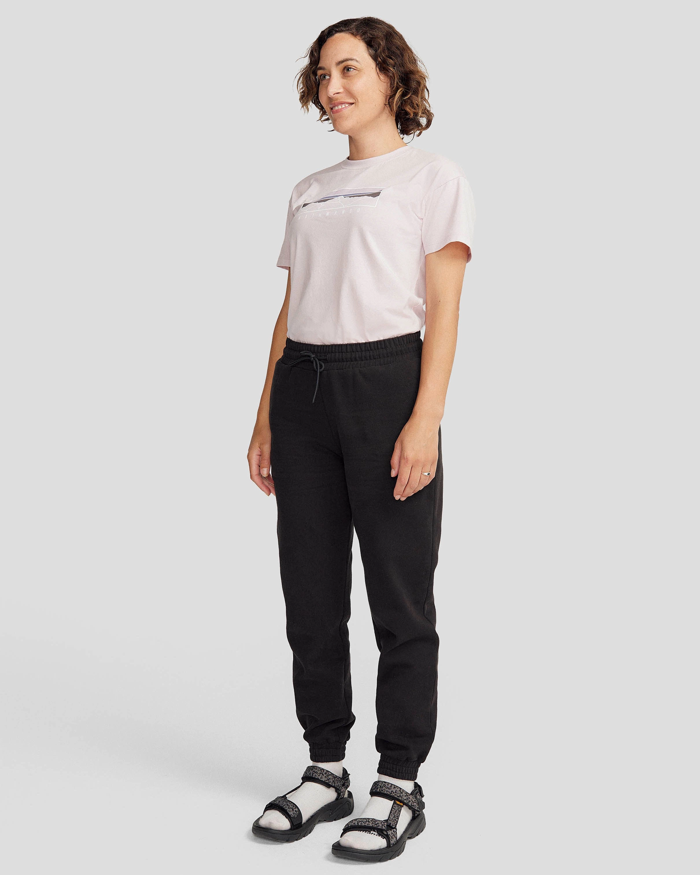 Women's Peak Badge Relaxed Joggers - Black Stingray Quick Flex