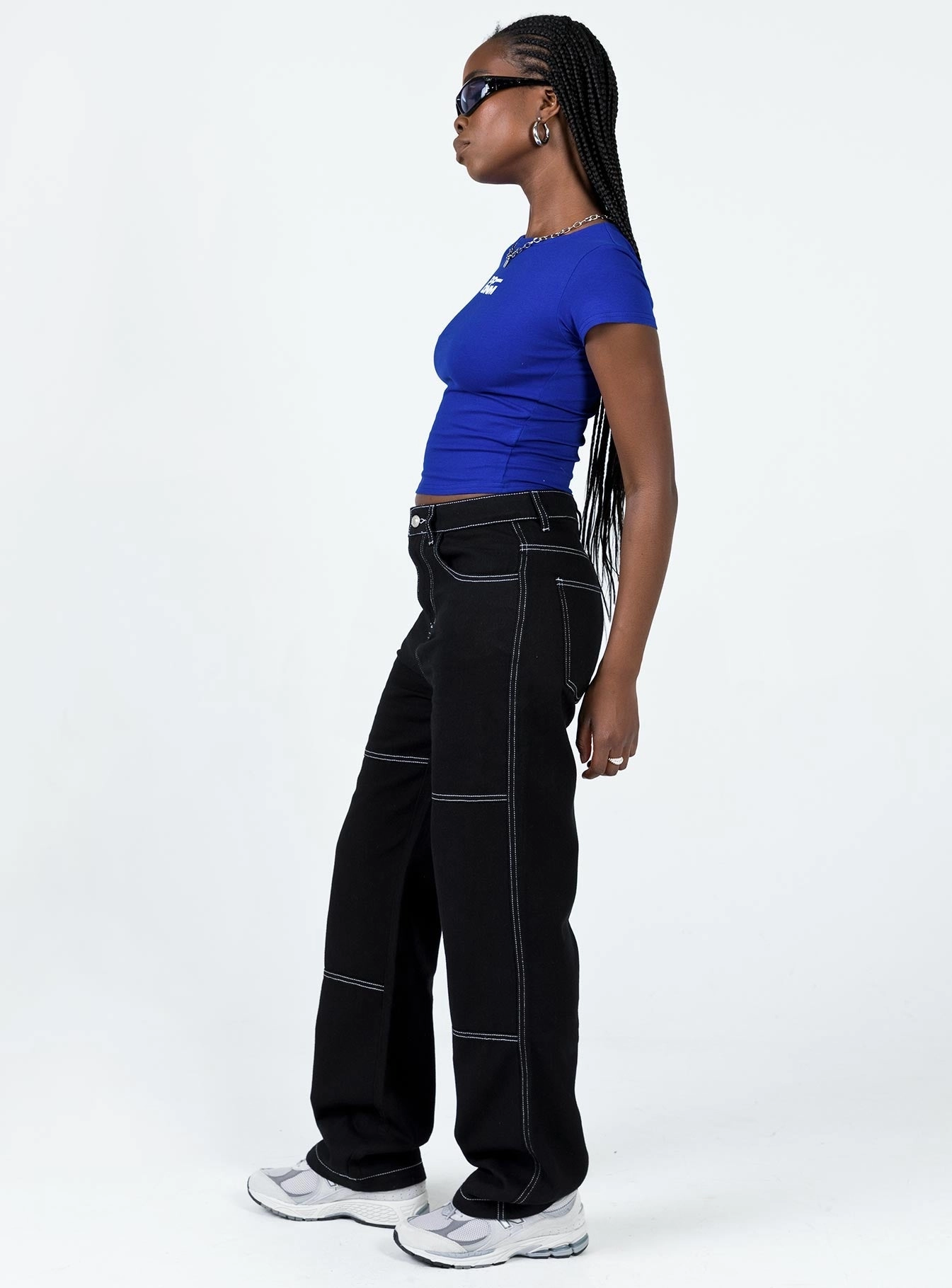 Holiday Vibes Evening Stroll Picnic Style Festival Outfit Urban Explorer Copeland Jeans Black