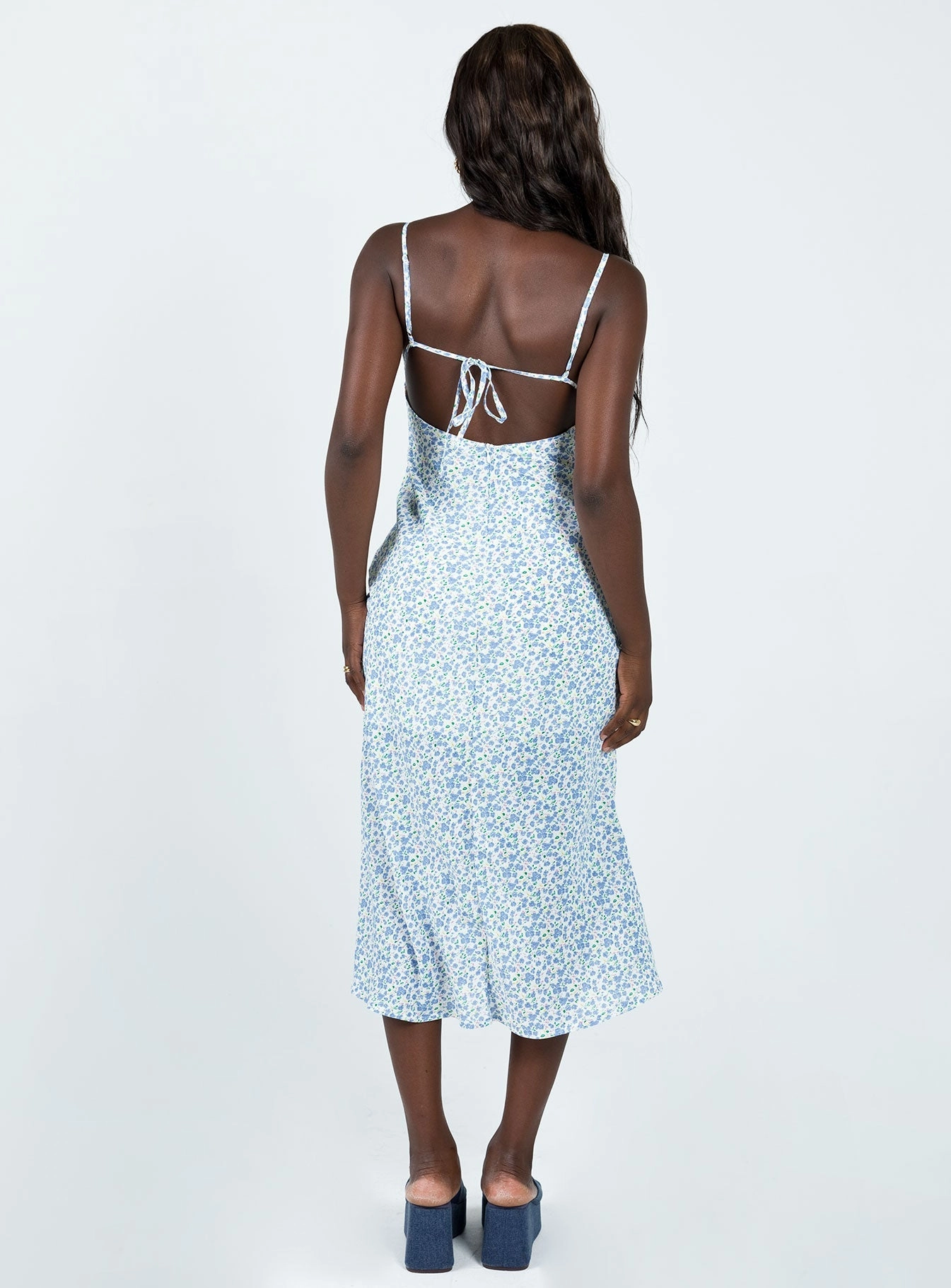 Corbio Midi Dress Blue Floral Country View Minimal Core