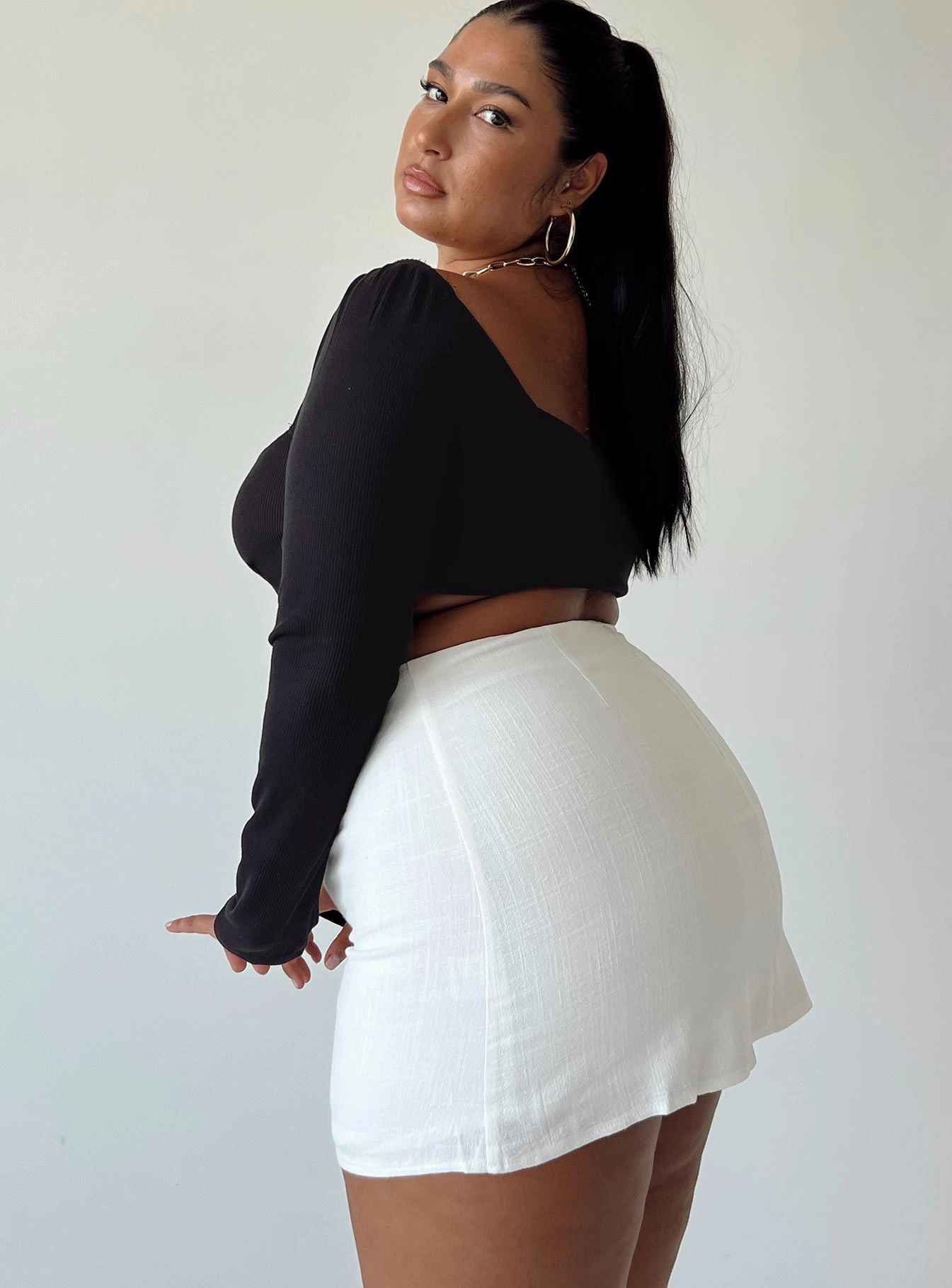 Selby Mini Skirt White Curve Glamorous Appeal