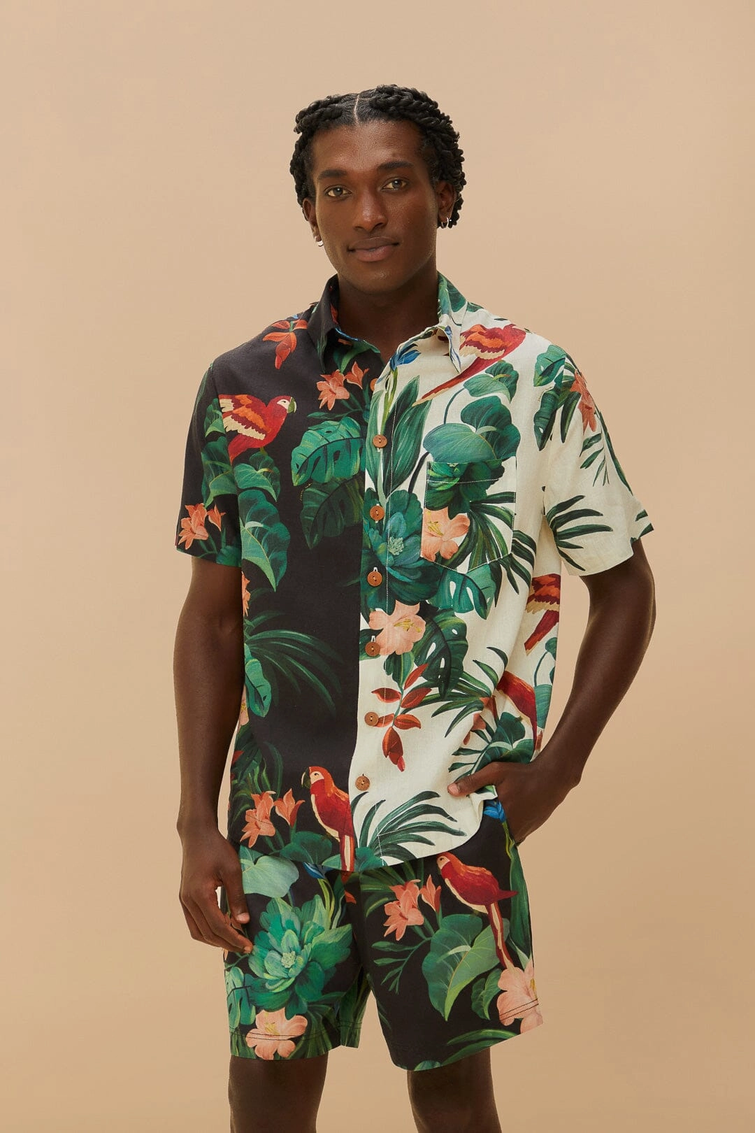 Black Midnight Macaw Fiesta LENZING? ECOVERO? Euroflax? Shorts Simple Fit Relaxed Vibe