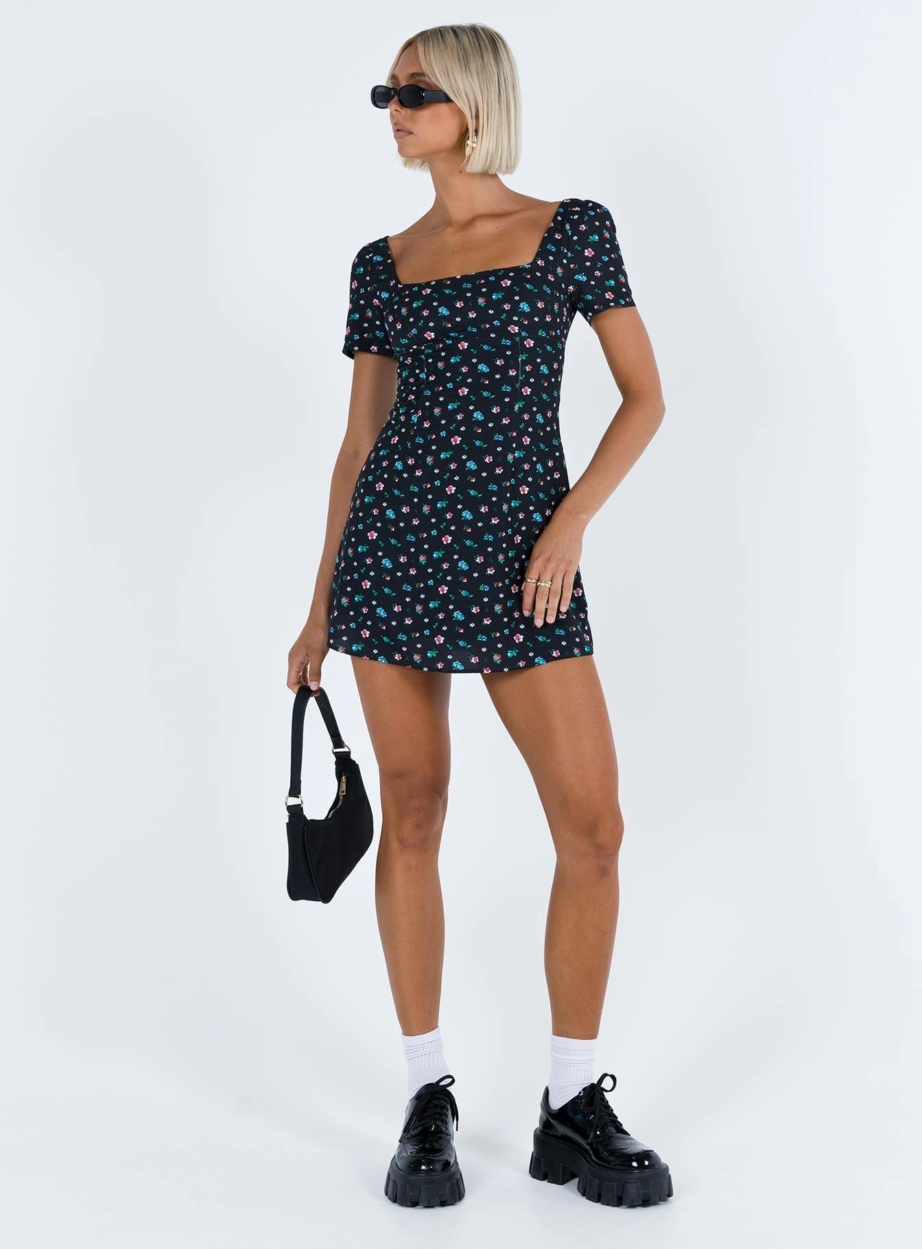 Minimal Cut Hastings Mini Dress Black Floral