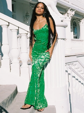 Wedding guest Delicate Lines Burn Out Velvet Maxi Dress Green