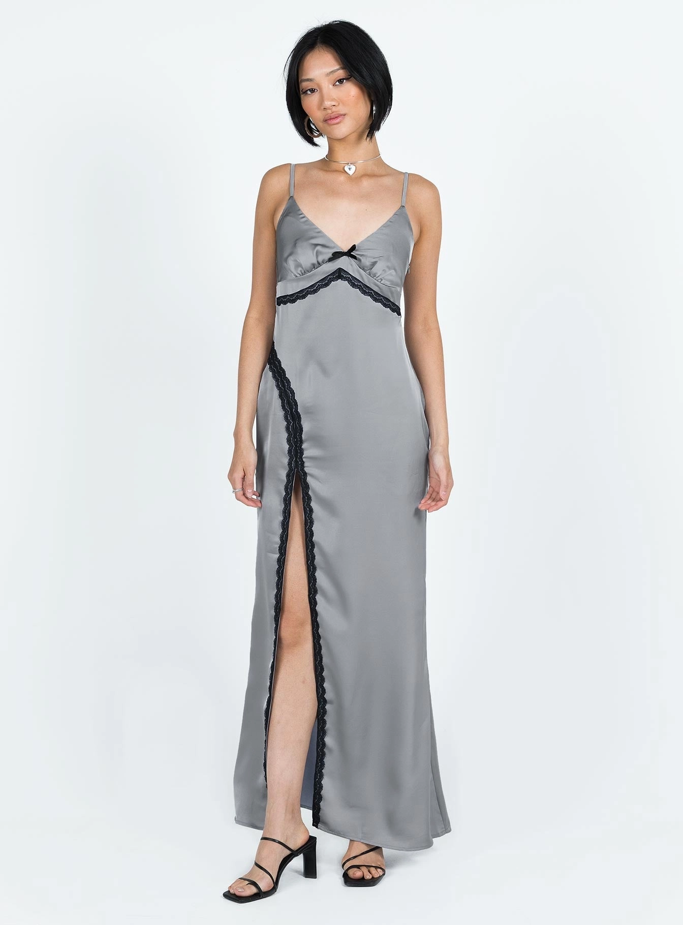 Relax Fit Subtle Look Sidney Lace Trim Maxi Dress Grey