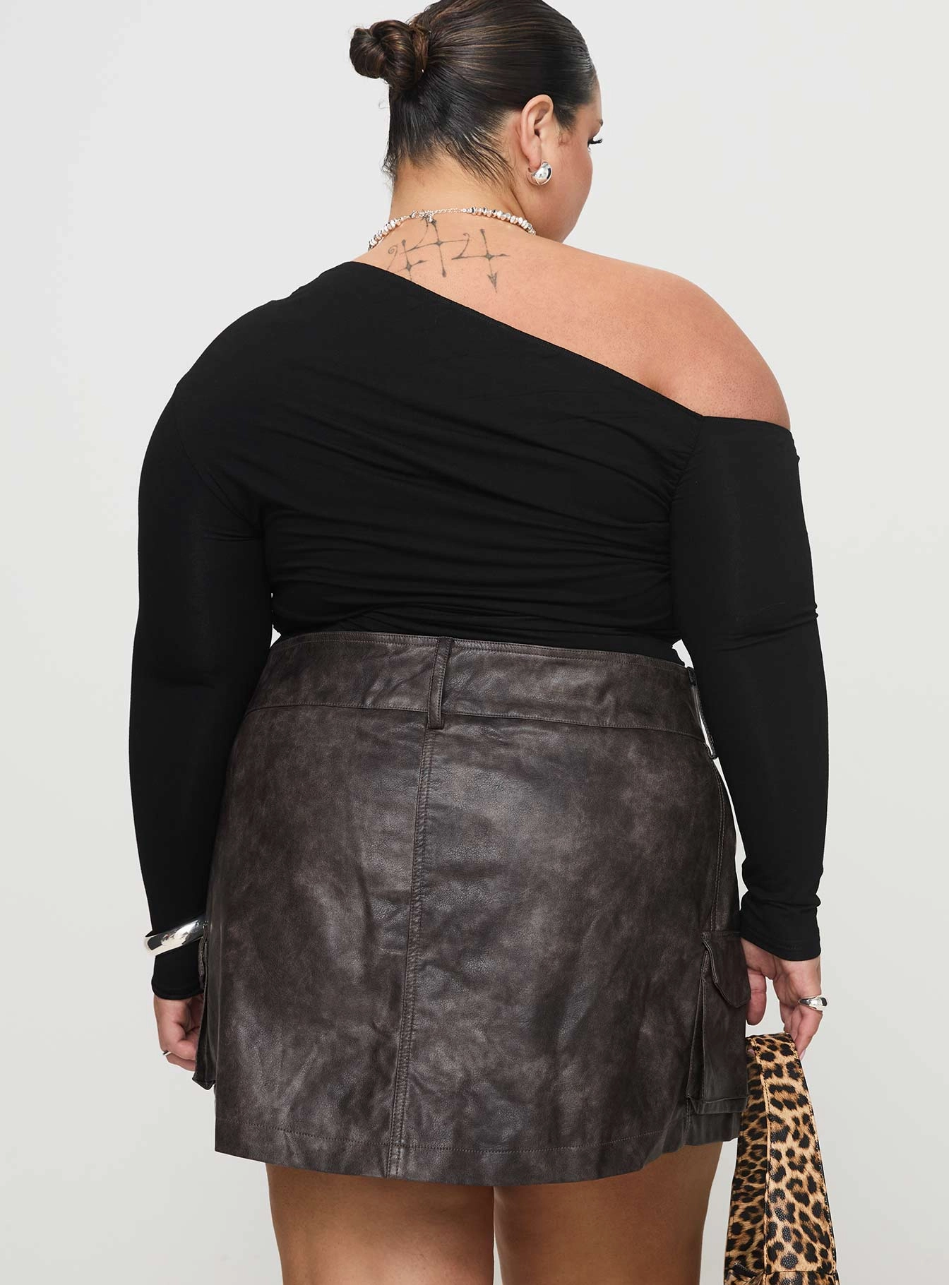 Abstract Motif Chic Fit Domenic Faux Leather Mini Skirt Washed Black Curve