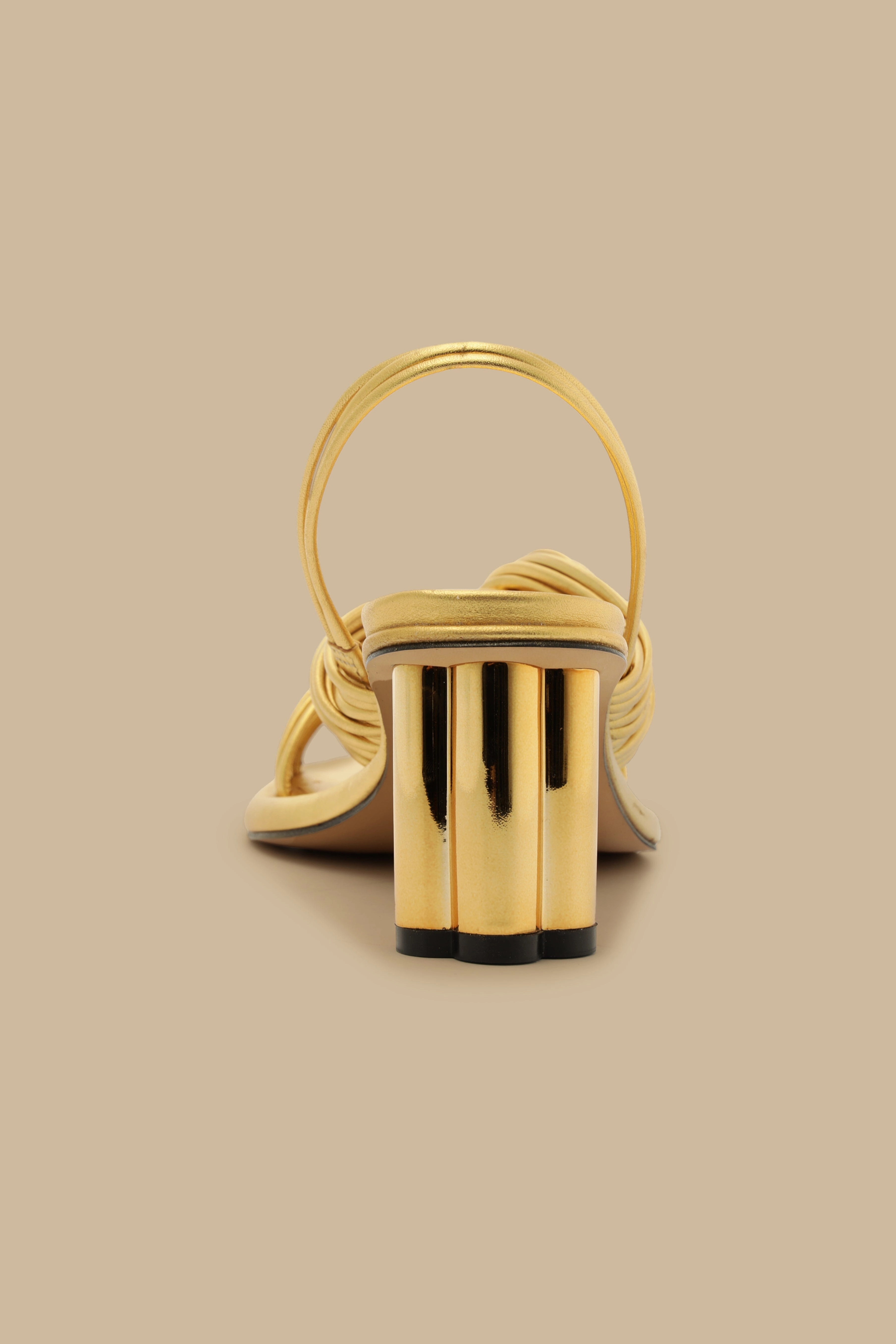 Weekend Style Everyday Walking Shoes Strappy Heeled Sandal