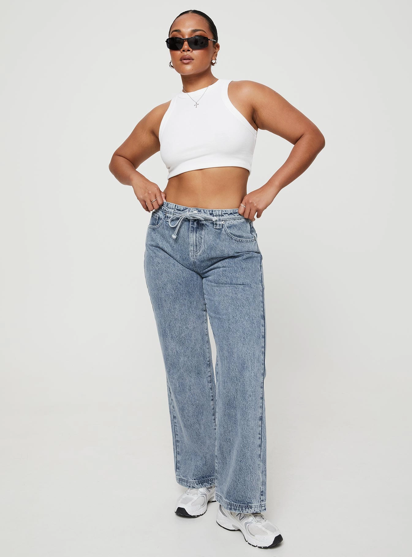 Pemberton High Rise Straight Leg Jeans Mid Wash Denim Minimalist Styling Brunch Outfit Trend Setter