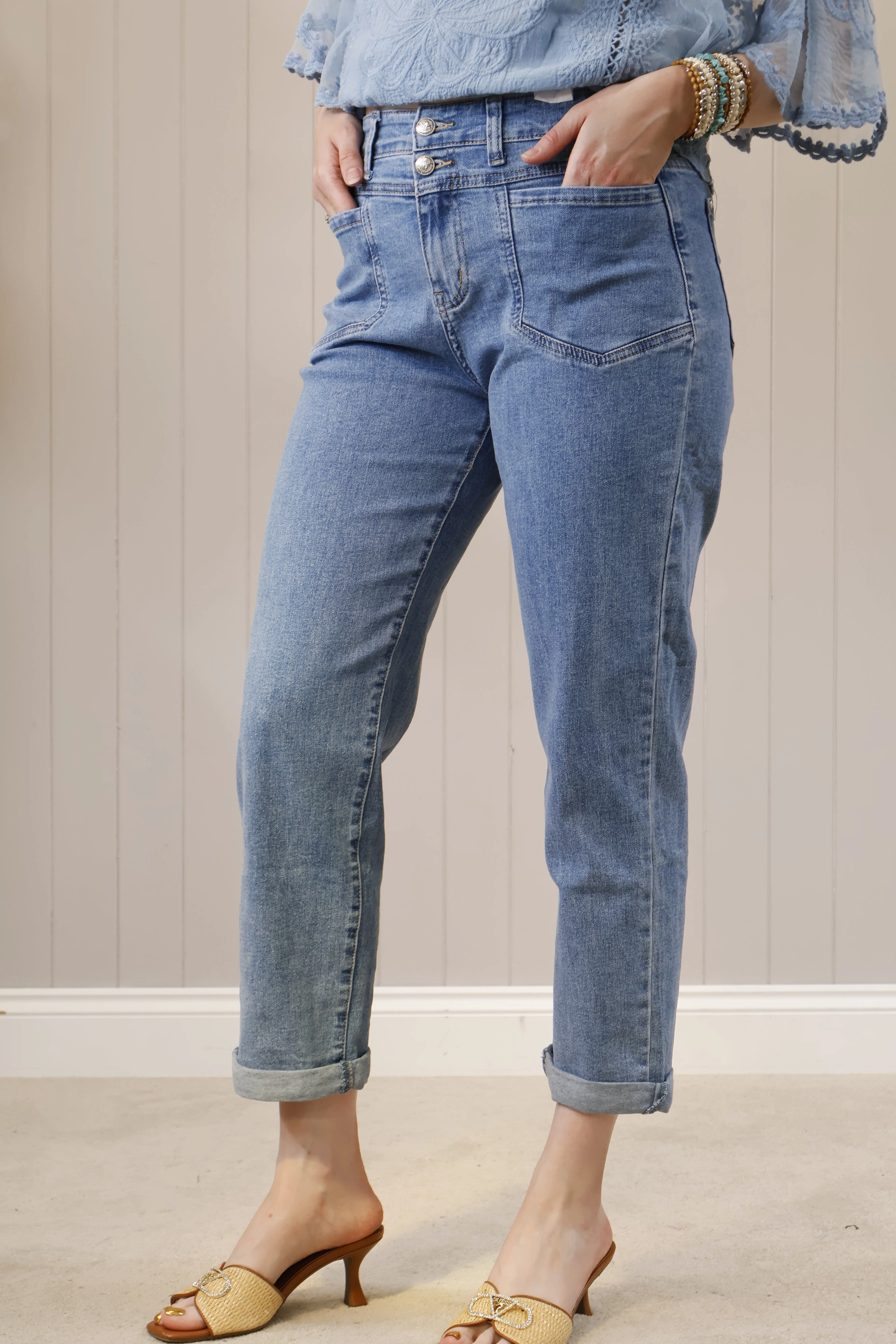 Flexible Leg Versatile Wearable Brodie High Waisted Jeans