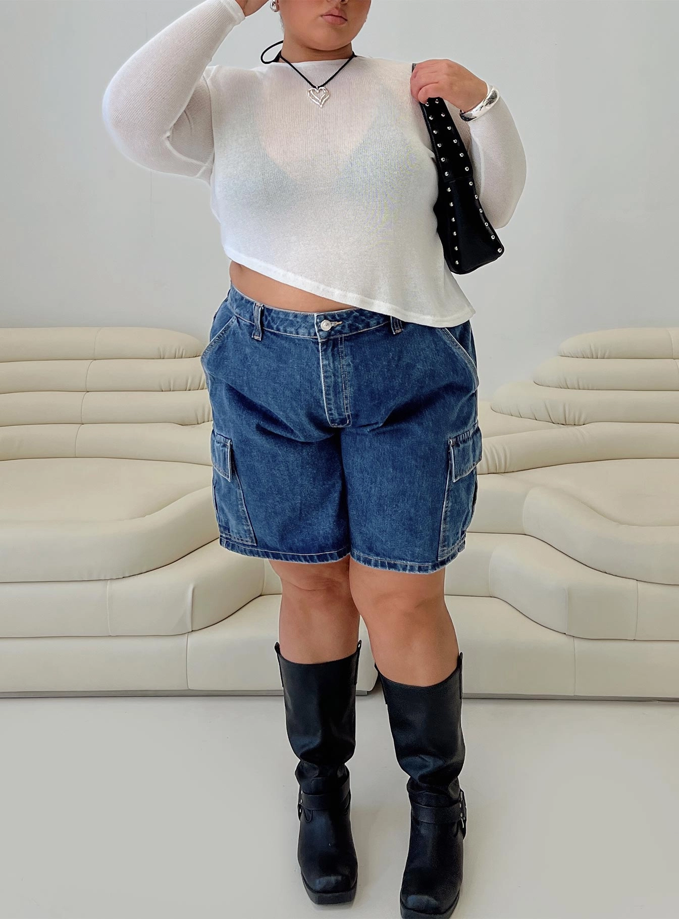 Mika Carpenter Denim Shorts Mid Wash Curve Relaxed Vibe