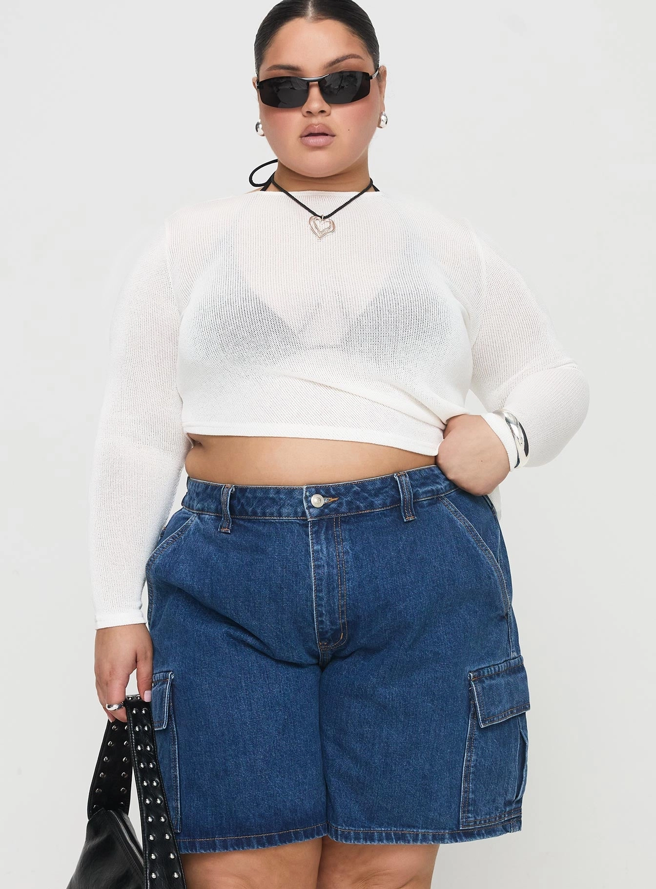 easy-care item Mika Carpenter Denim Shorts Mid Wash Curve