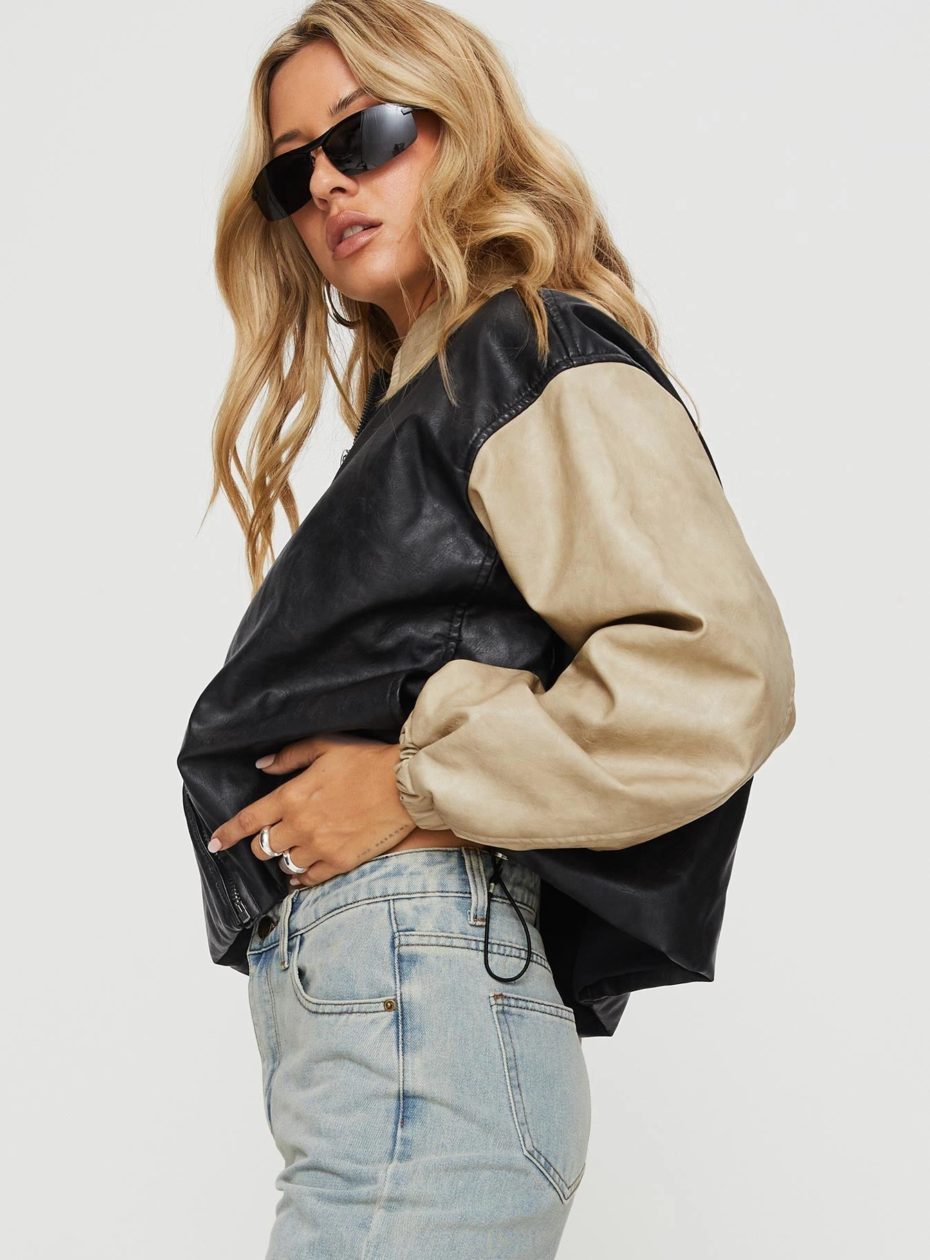Nirvana Bomber Jacket Camel CompactPacking