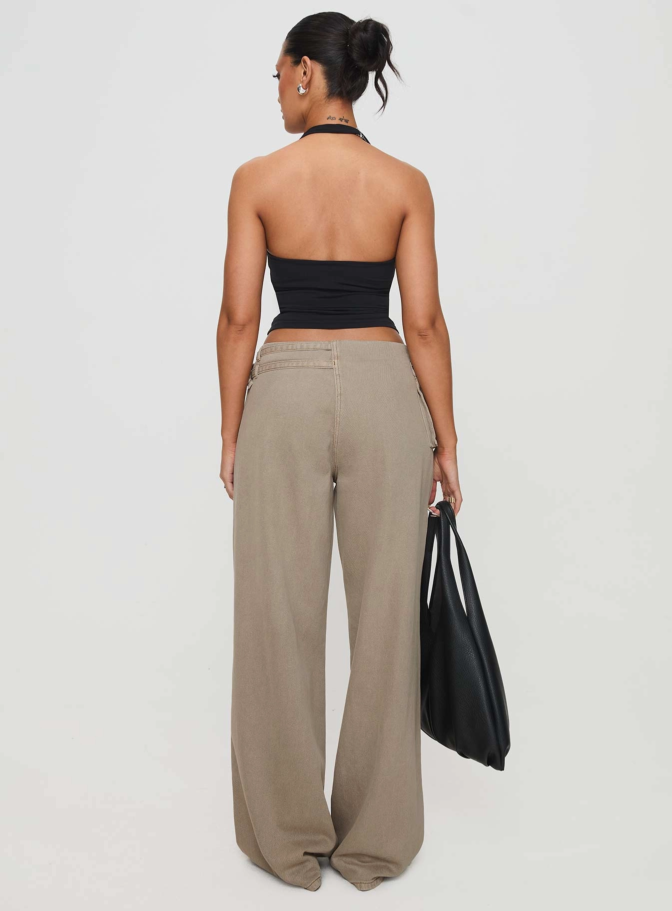 Sporty Vibe TailoredSilhouette Paltrow Mid Rise Wide Leg Cargo Jeans Washed Brown
