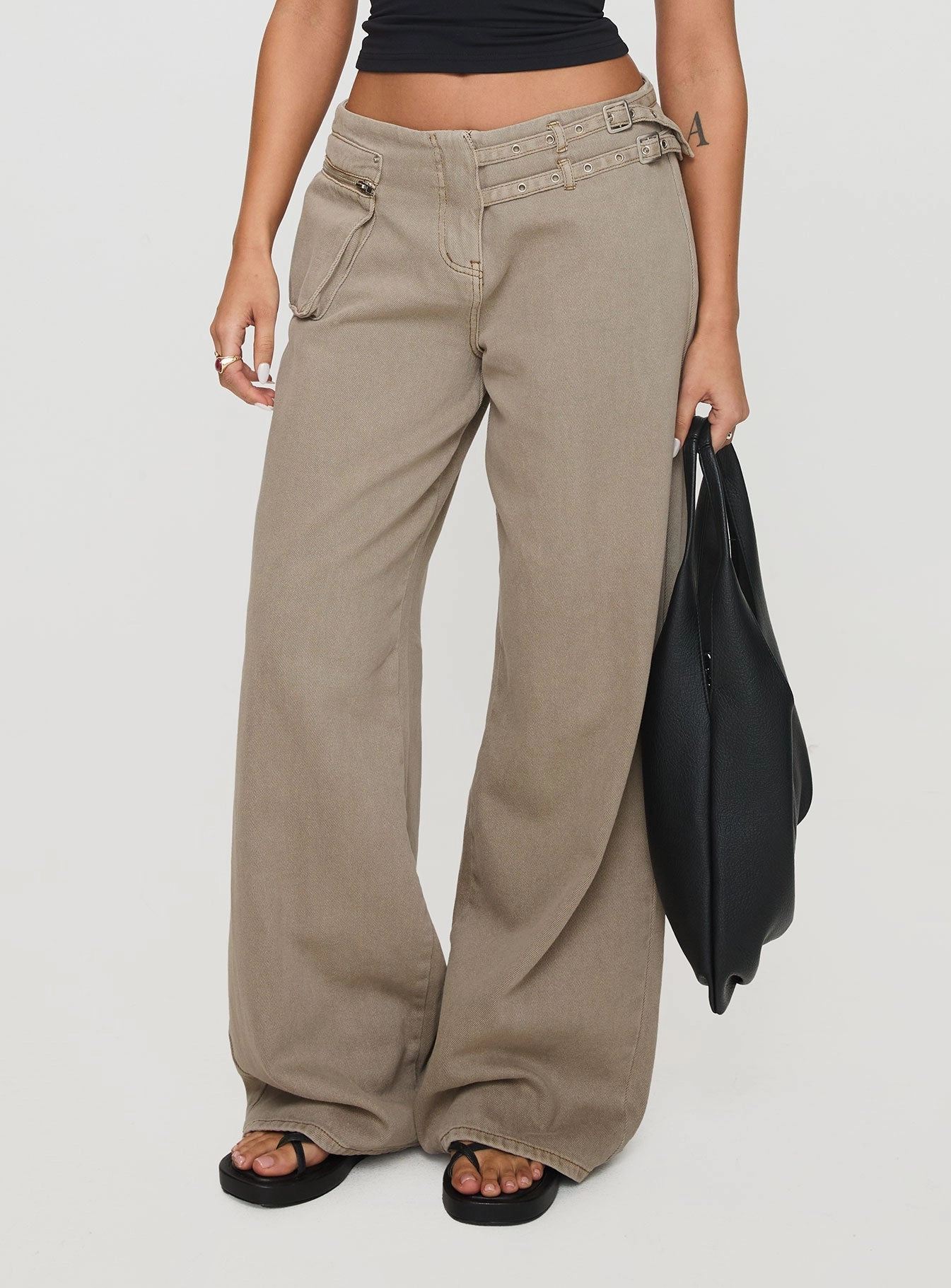 Chic Look Chic Design Wear Paltrow Mid Rise Wide Leg Cargo Jeans Washed Brown