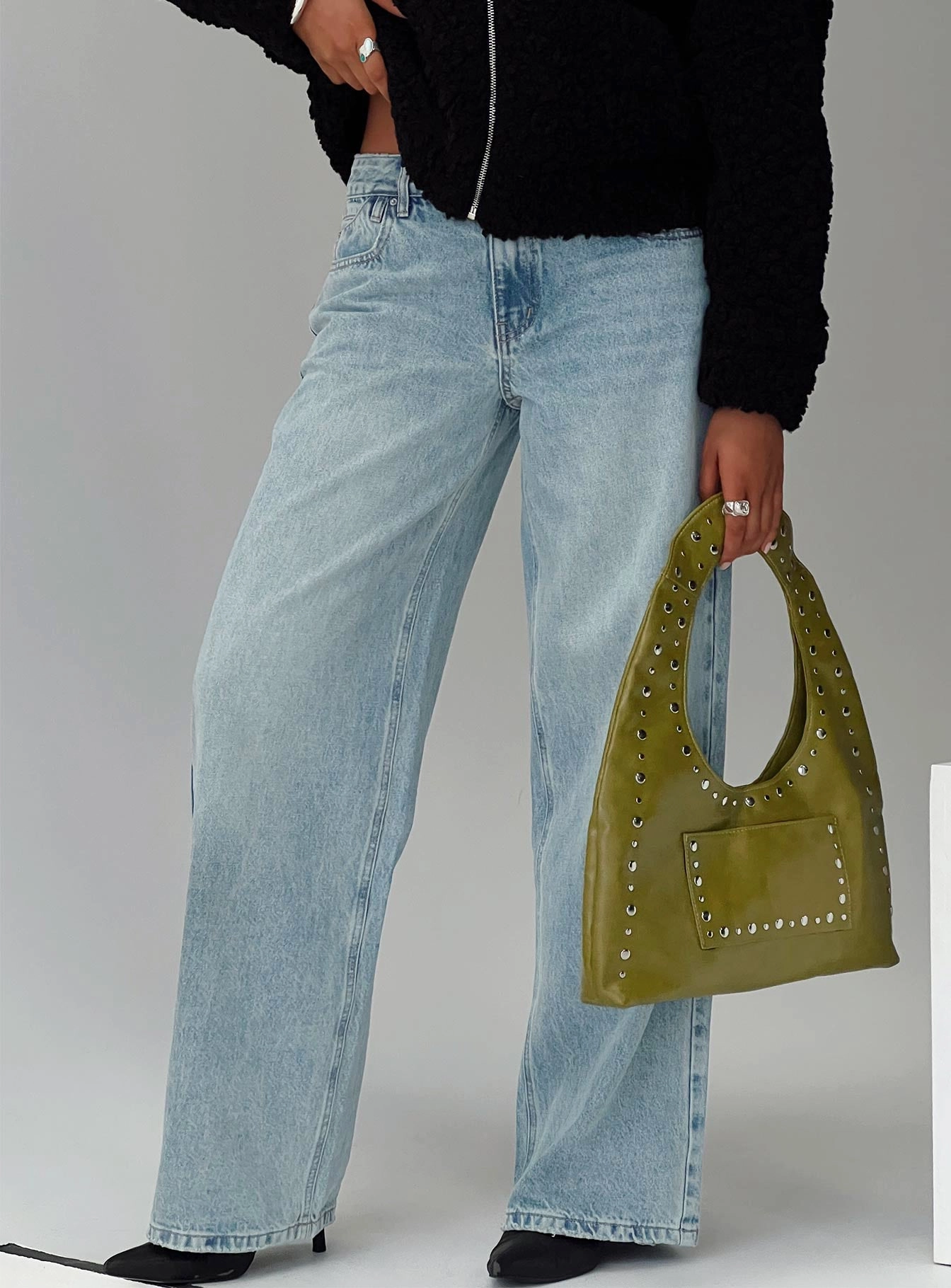 Edge Of Town Mid Rise Straight Leg Jeans Vintage Blue Minimalist Style Family Style Comfy Simple Fit