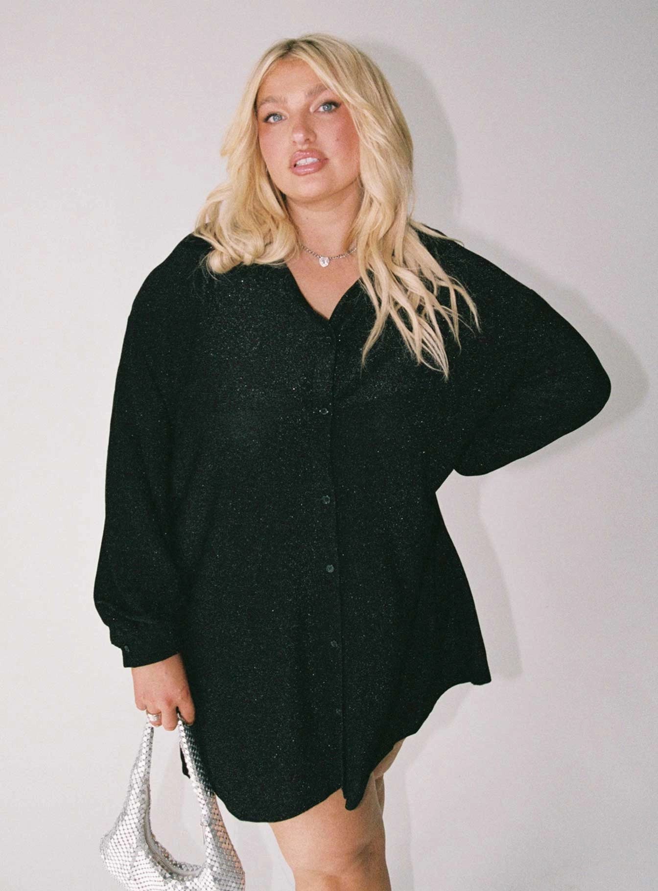 Evolving Shirt Dress Black Curve Evening Motion