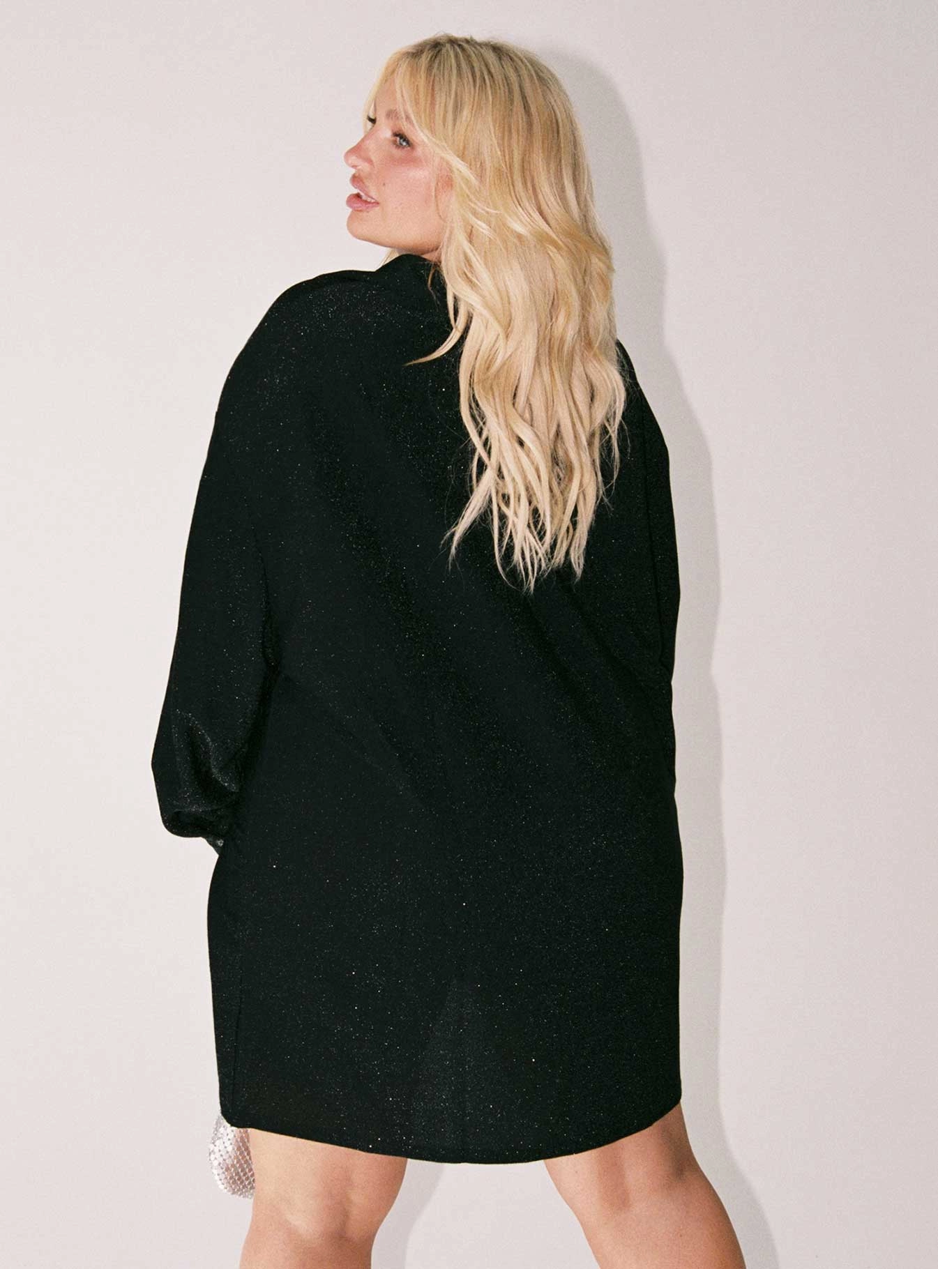 Comfortable shift dress Evolving Shirt Dress Black Curve
