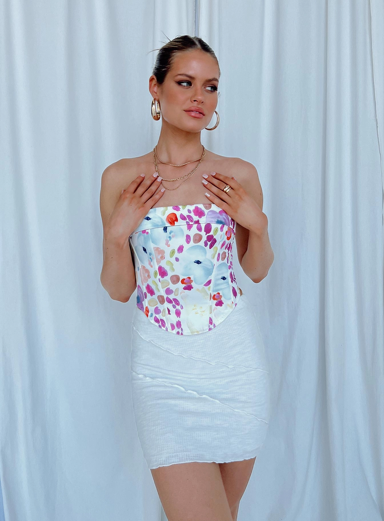 Oscar Mini Skirt White All Day Fit Wrap Front
