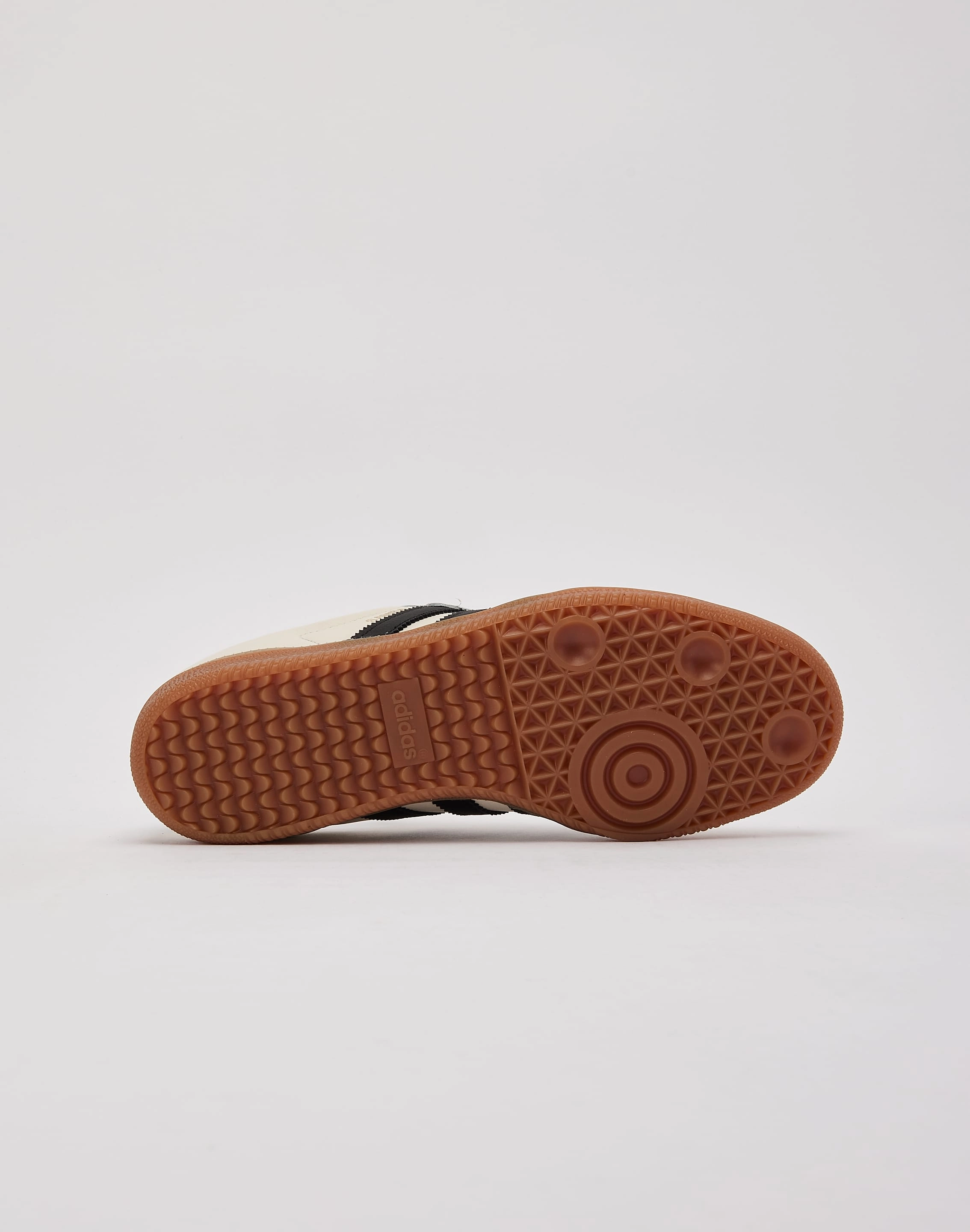 Tidy look Mid Top Style Adidas Samba OG