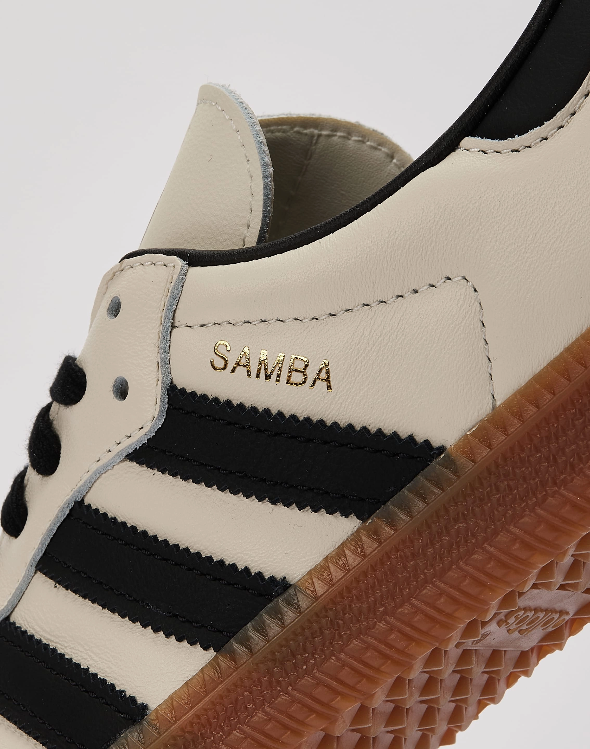 Flexible Construction Adidas Samba OG