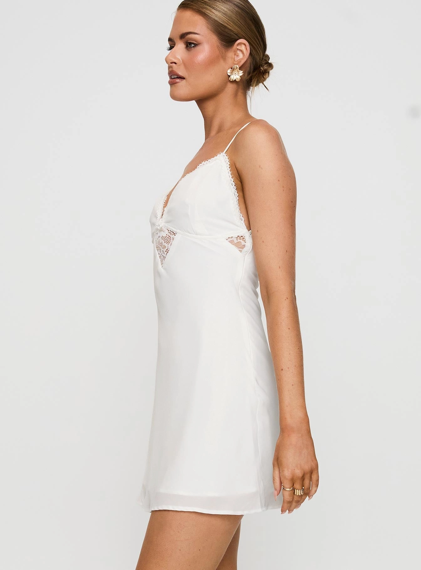 Mature Glam Flow Friendly Artea Mini Dress White