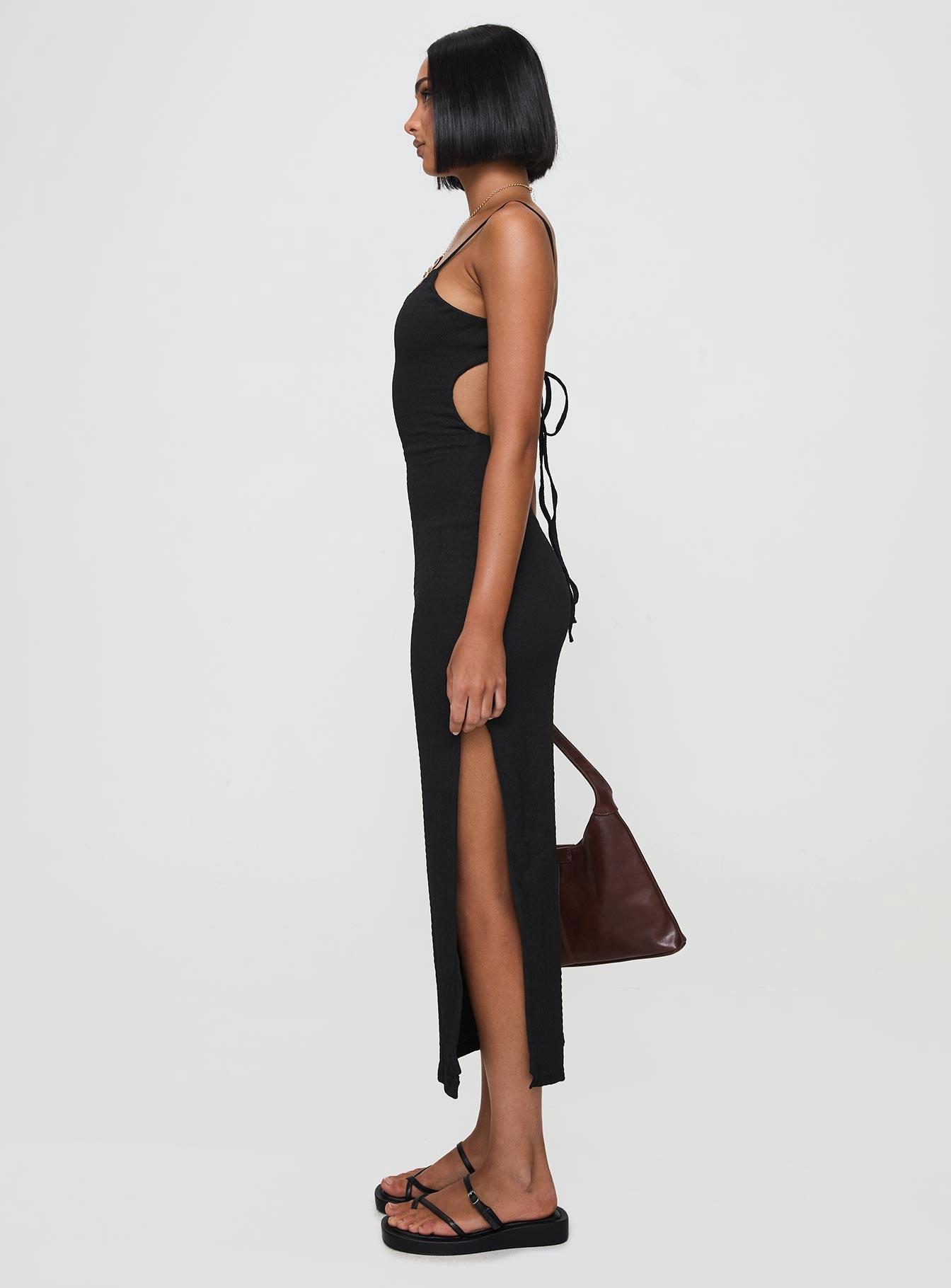 Elestria Maxi Dress Black Sophisticated Layers