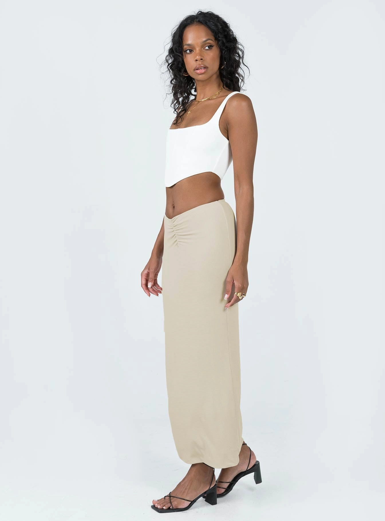 Elidy Maxi Skirt Beige Elegant Look Outfit Combo