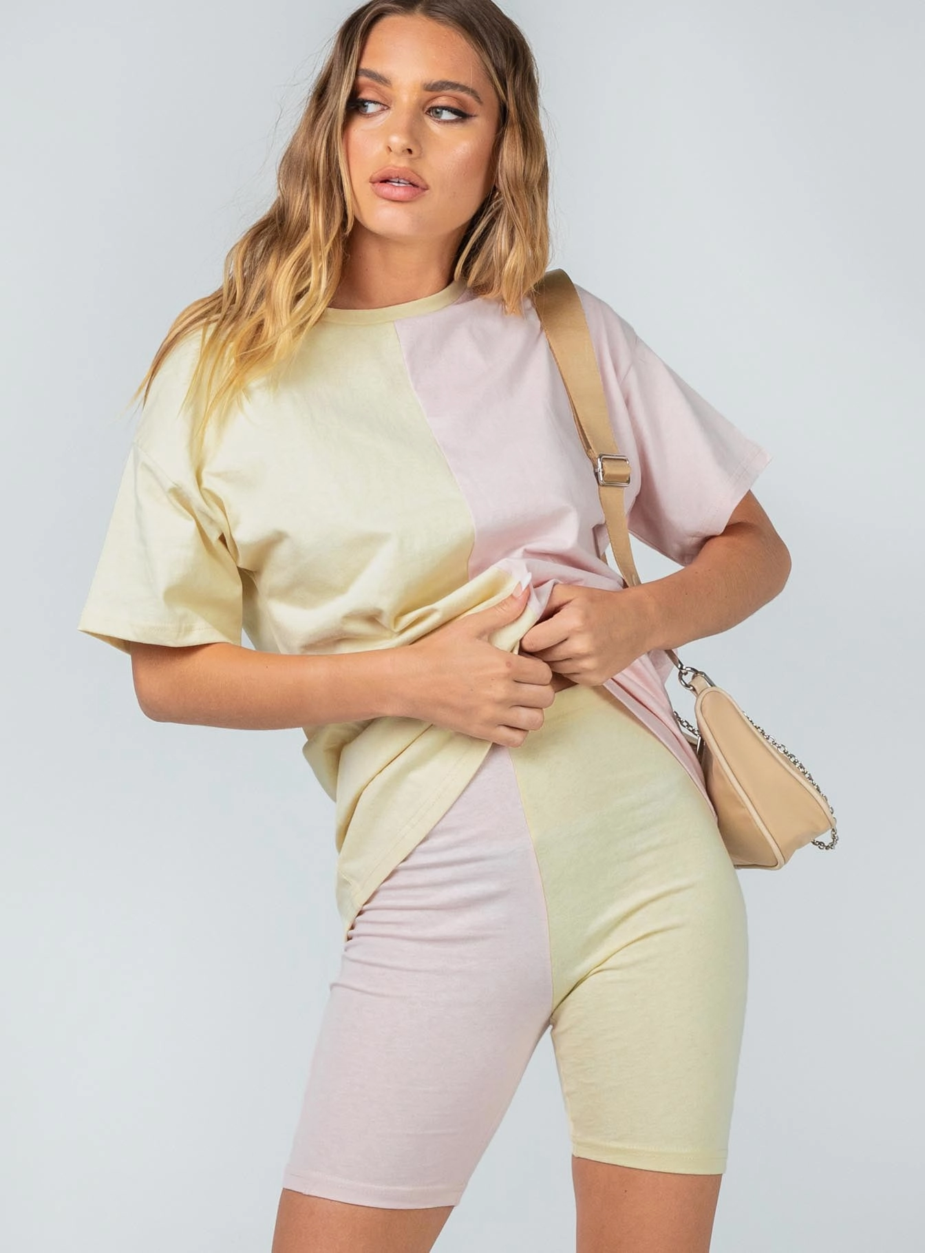 Comfort Layer Wear beauty industry Elisia Shorts Yellow / Pink