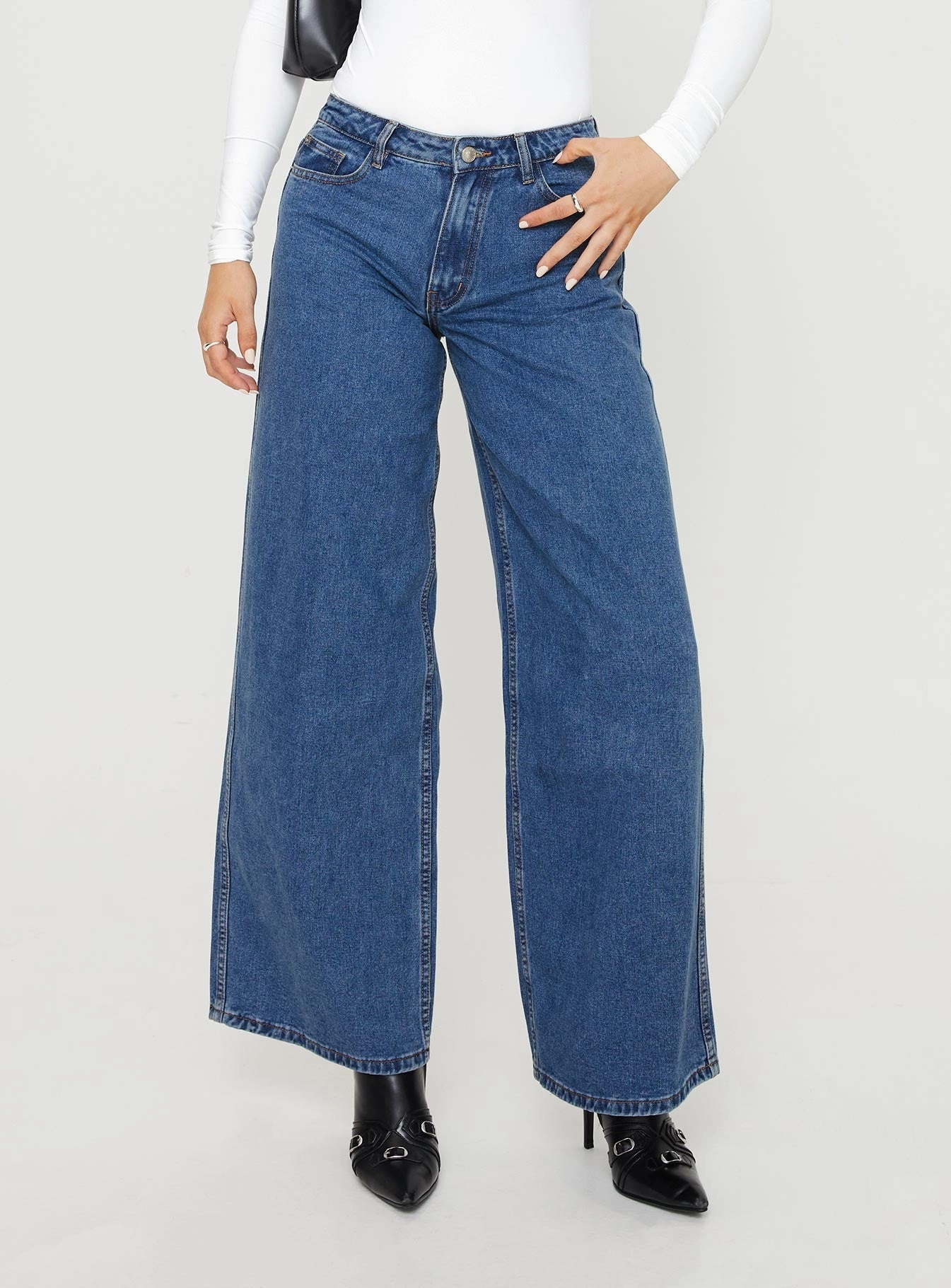 Relaxed Style Ramos Low Rise Jeans Denim Tall