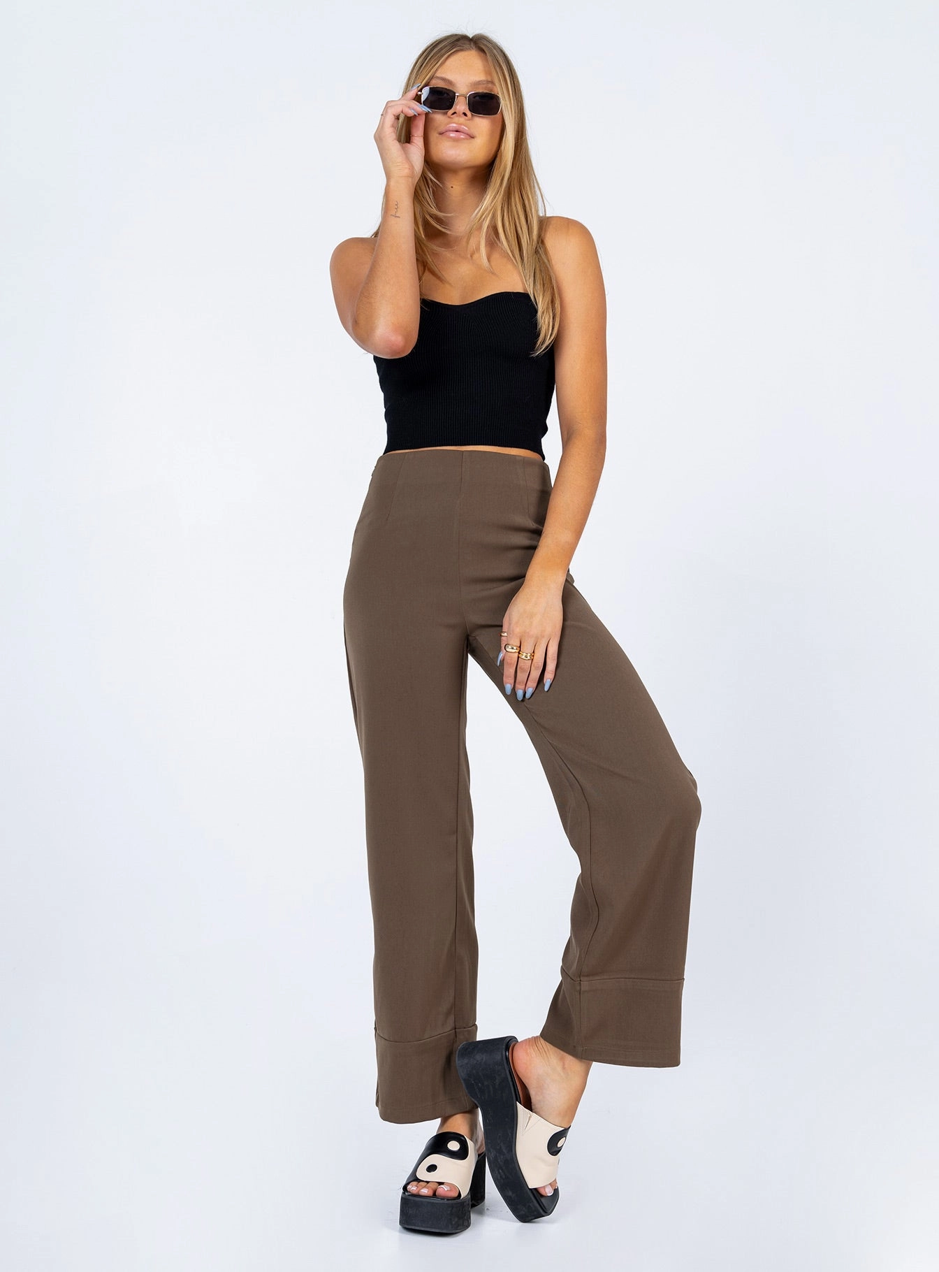 Breathable Weave Fabric Euros Pants Brown