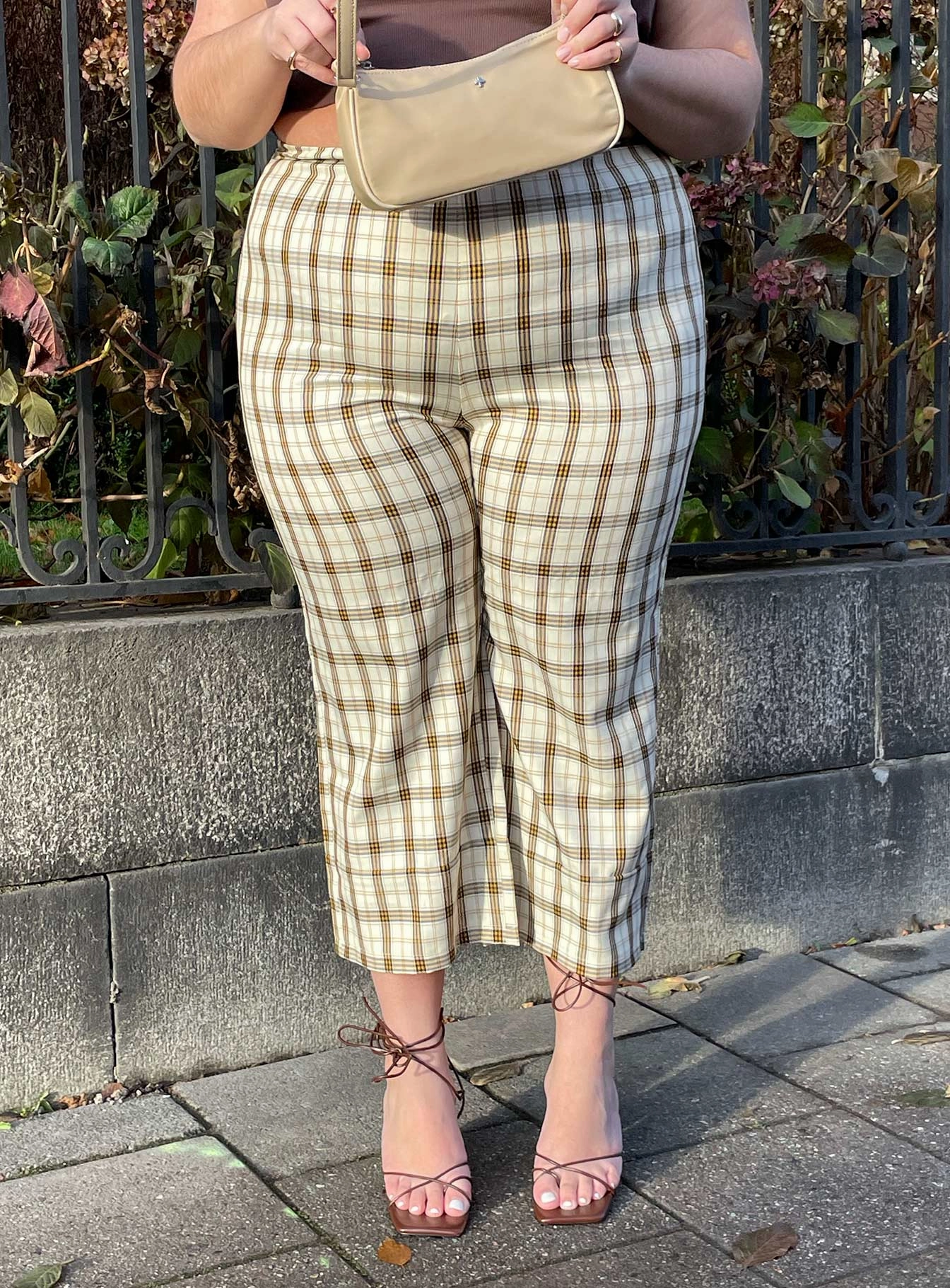 Comfy Wardrobe Euros Pants Yellow Check Curve