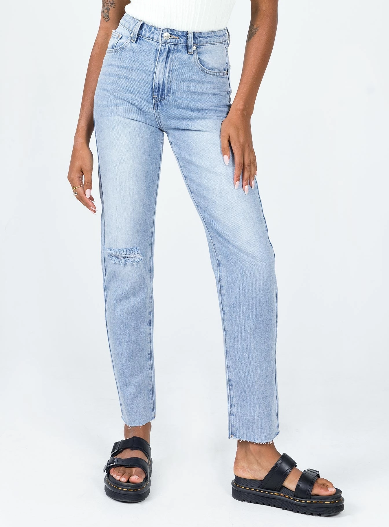 Evelyn Low Rise Denim Jeans Slim Sunny Vibes Festival Outfit Outfit Vibe