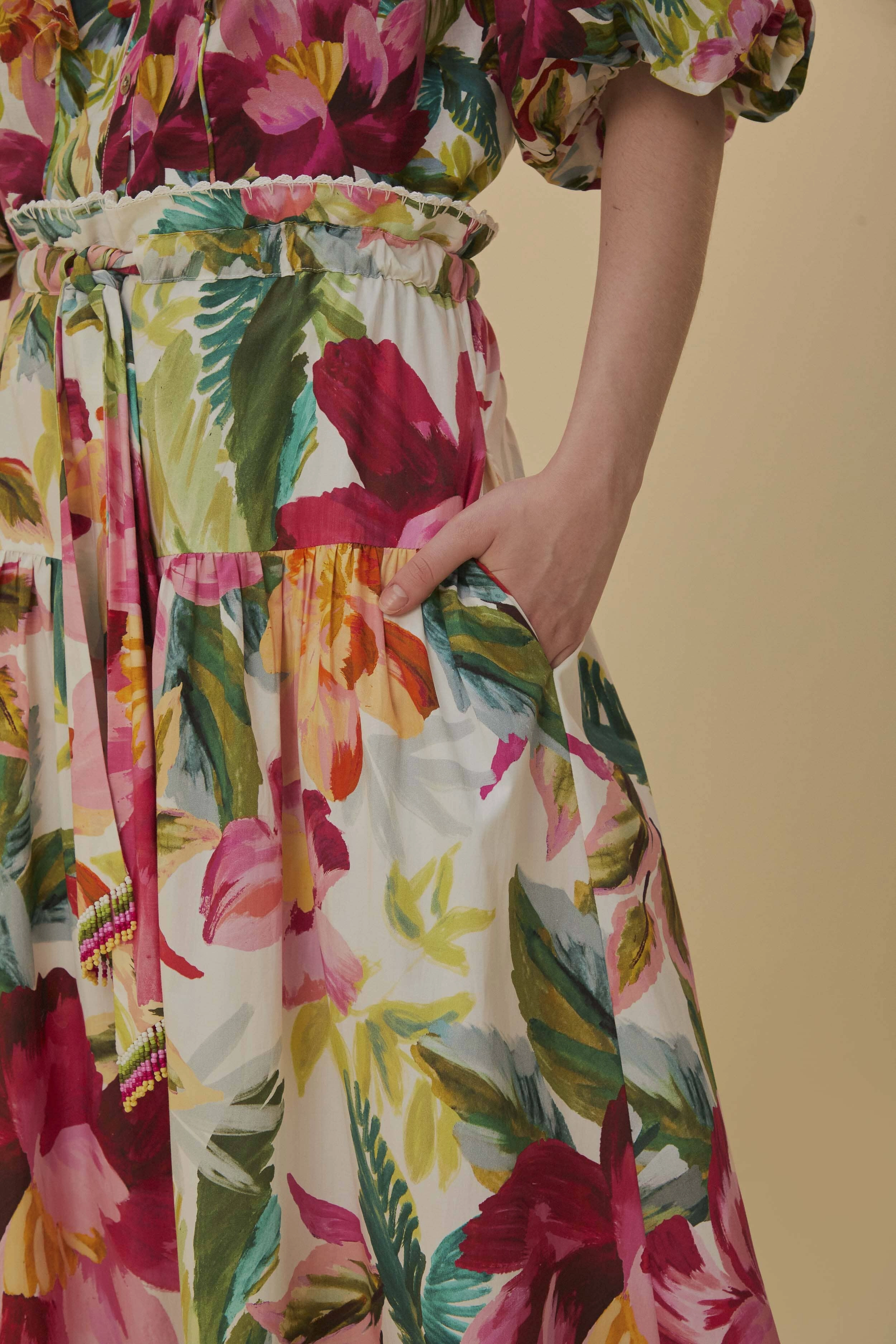 Heat Dissipating Fabric Artisanal Craft Off-White Painted Flowers Maxi Skirt
