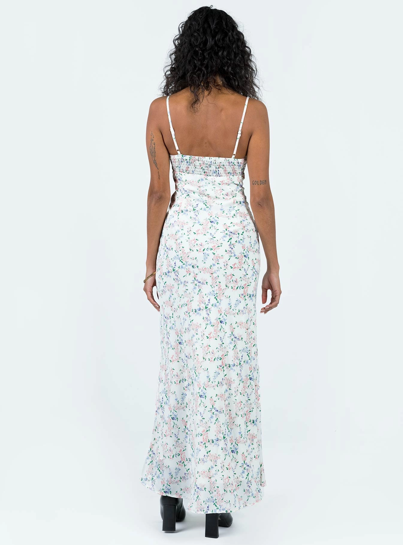 Chic Comfort Fairholm Maxi Dress White / Floral
