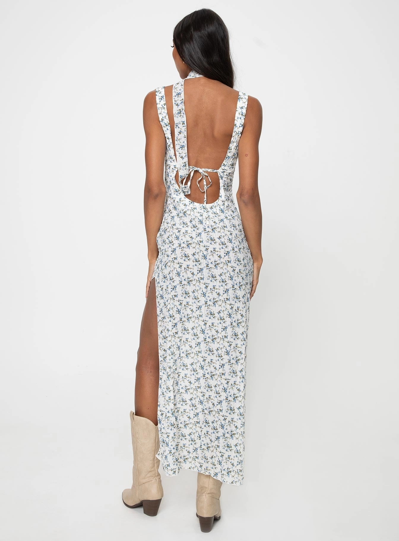 Fairley Asymmetric Midi Dress White / Blue Floral Pure Motion NonSlipClosure