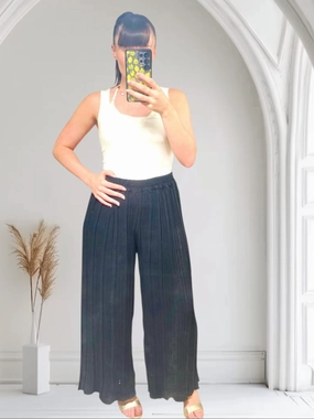 Movement Comfort Paris Pleated Trousers Black