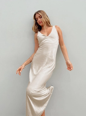 Norma Maxi Dress Champagne Lightweight-Layer Comfort Layer Wear