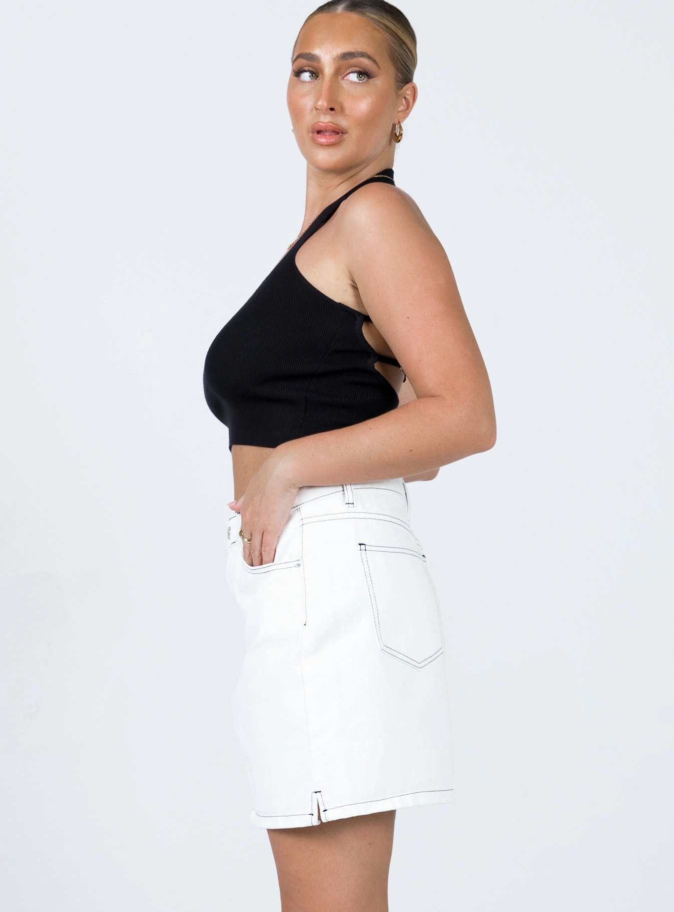 Aswan Constrast Stitch Mini Skirt White light feel
