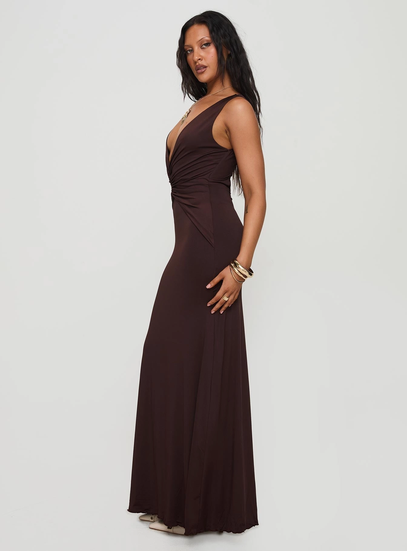 Daily Silhouette HypoallergenicFiber Frederica Plunge Maxi Dress Chocolate