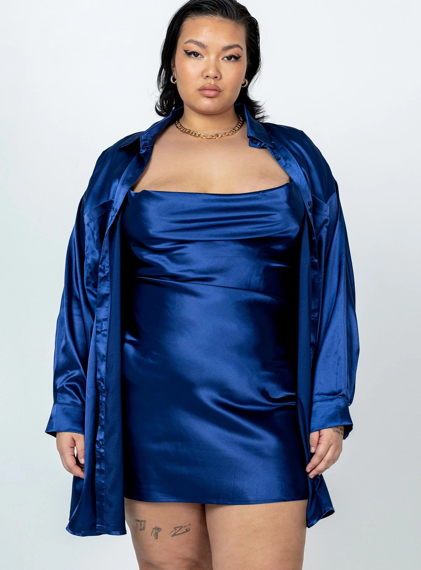 Annalise Set Navy Curve Layered Fabric