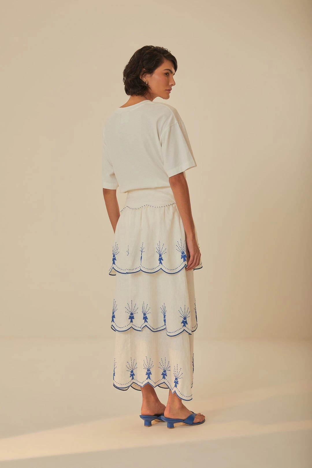 Smart Look Pull On Style Off-White Sea Of Fish Embroidered Midi Skirt