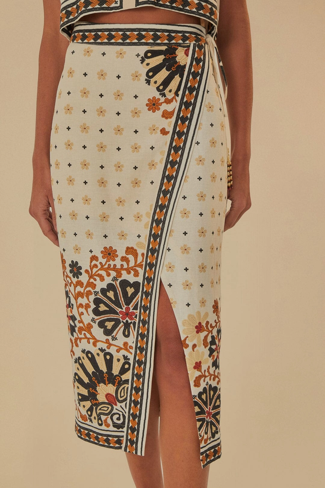 Daily Fashion Flower Fan Tapestry Off-White Wrap Midi Skirt