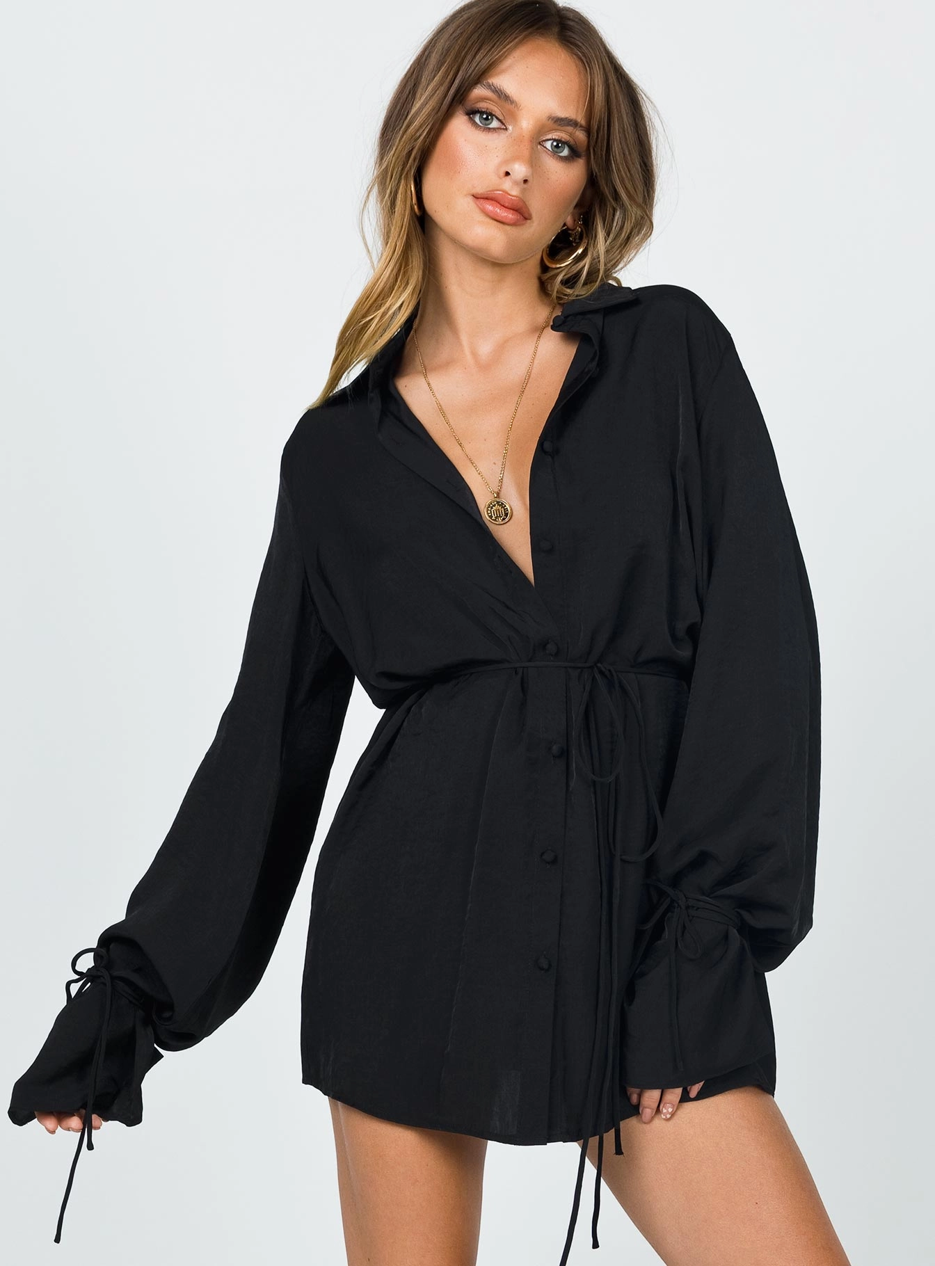 Forbidden Mini Dress Black Formed Look