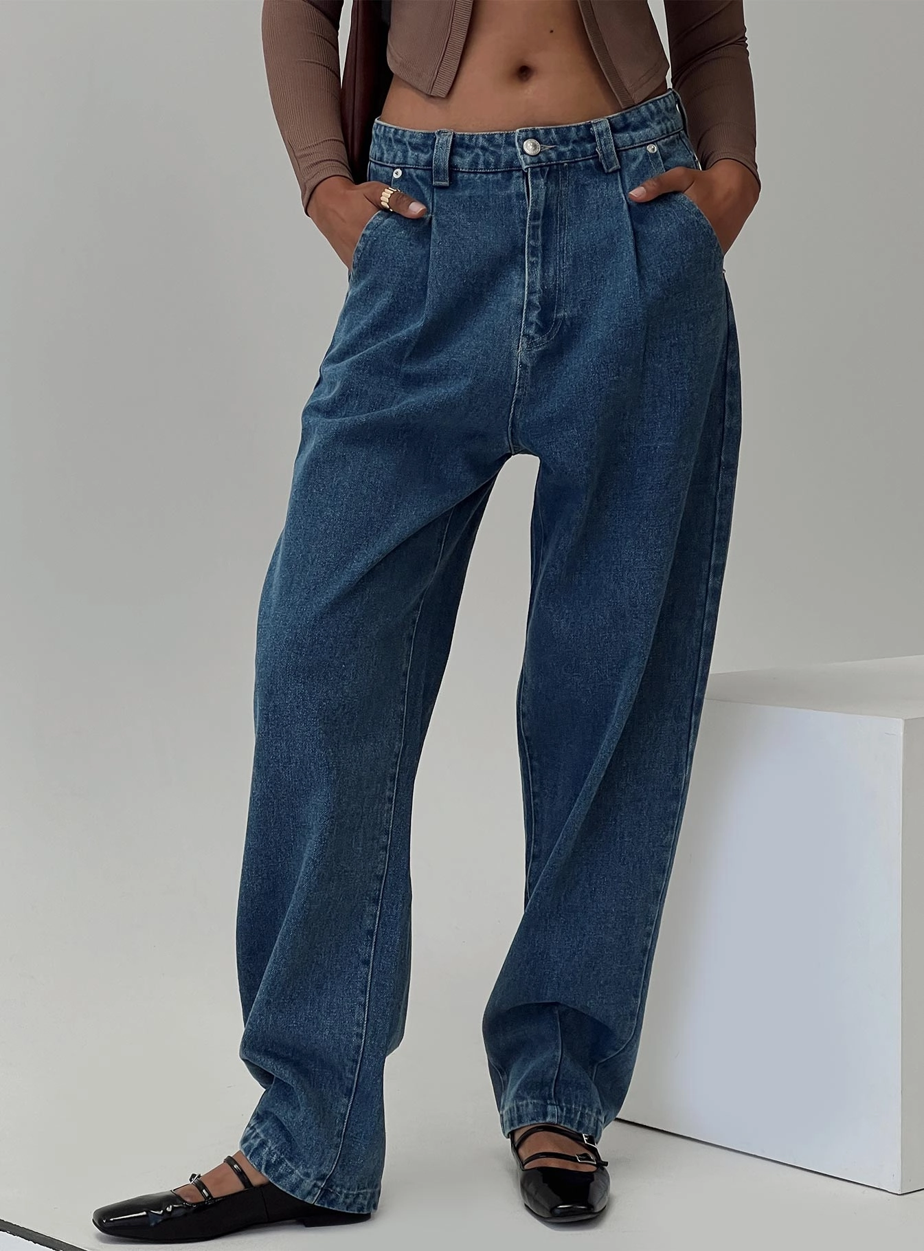 Chill Style Forestier Mid Rise Barrel Leg Pin Tuck Jeans Mid Blue