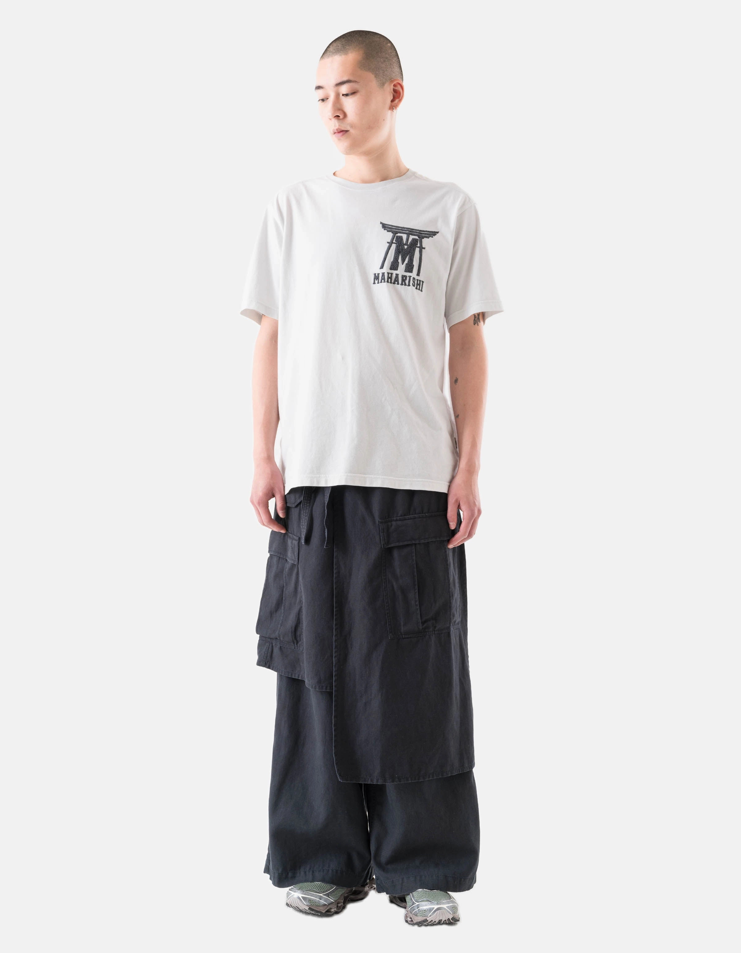 Casual Movement Outdoor Ready 4588 Asym Cargo Hakama Pants Navy