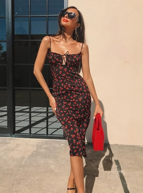 Light Rhythm Noda Midi Dress