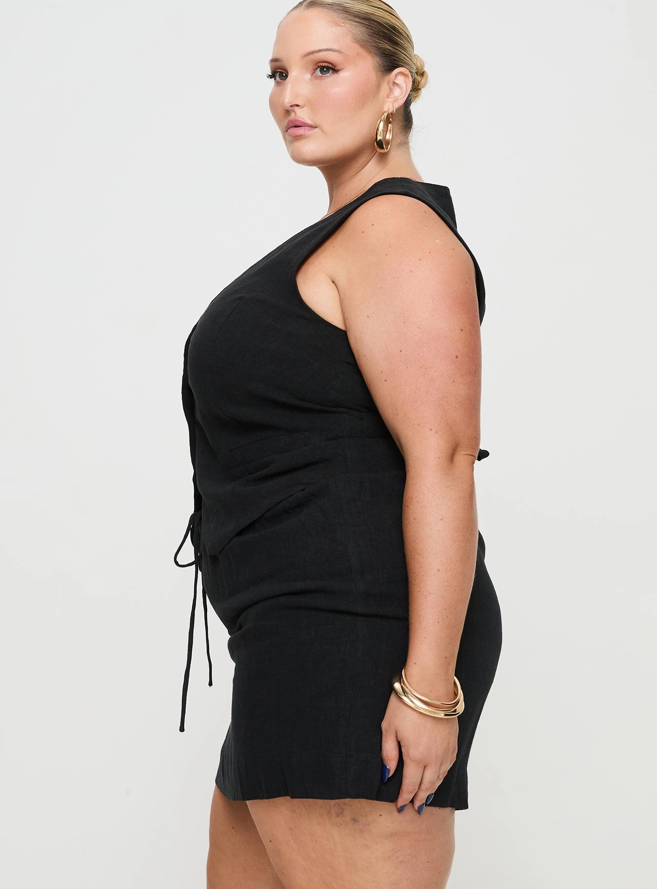 Relaxed Outfit Evry Linen Blend Mini Skirt Black Curve
