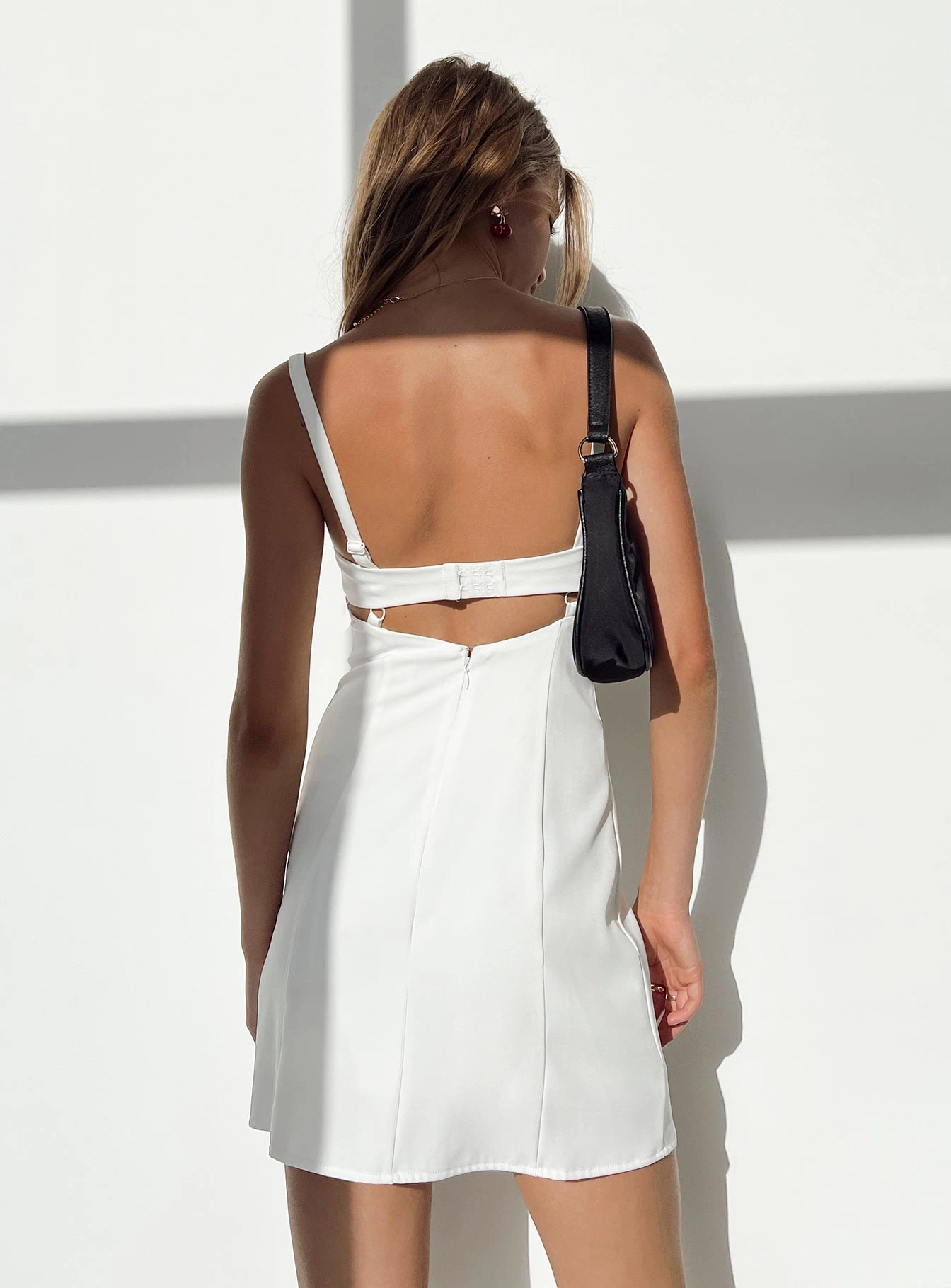 Briana Mini Dress White Smart Shape Matte-Lining