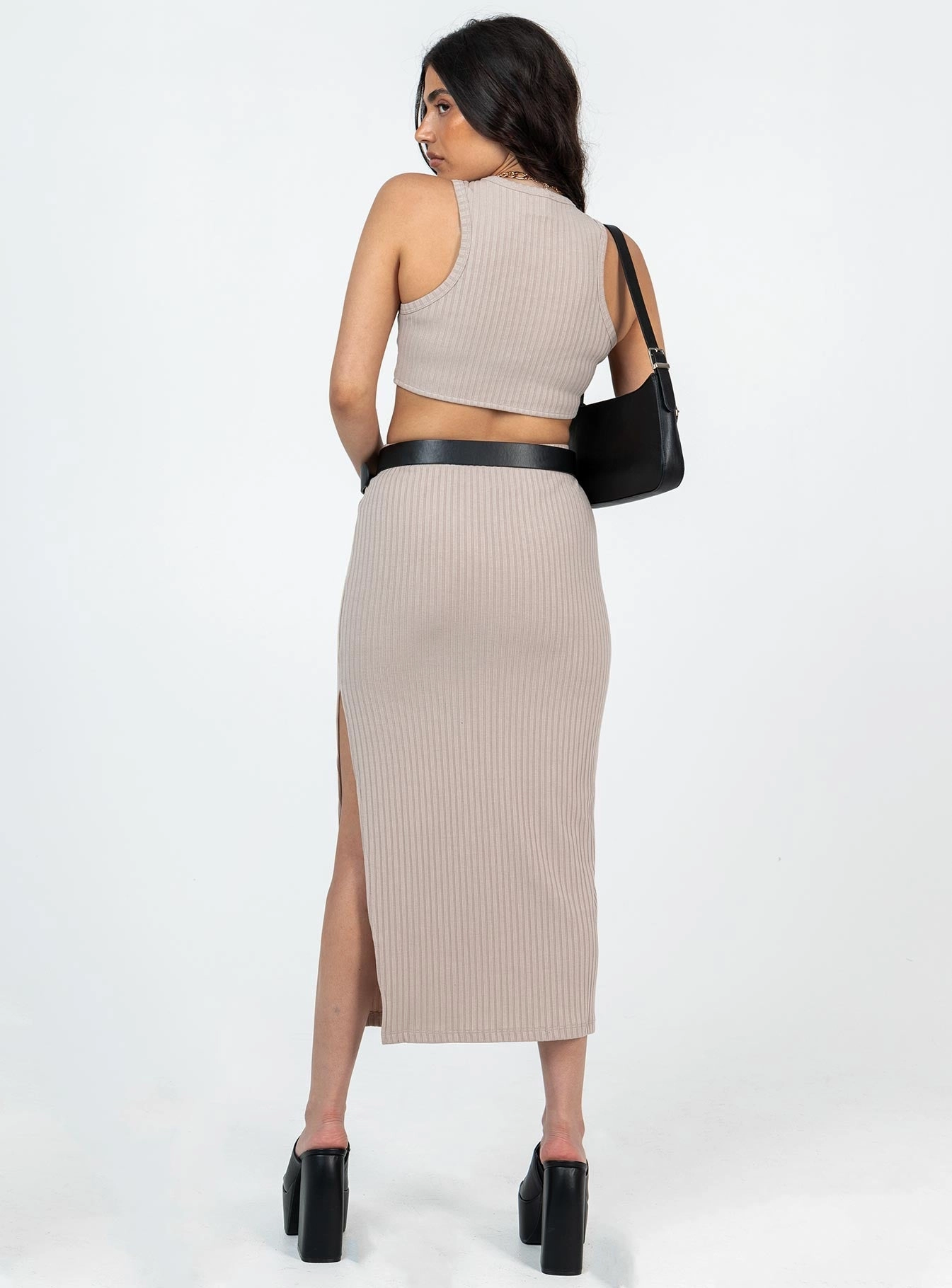 Ellie Set Beige Petite Clean Fit